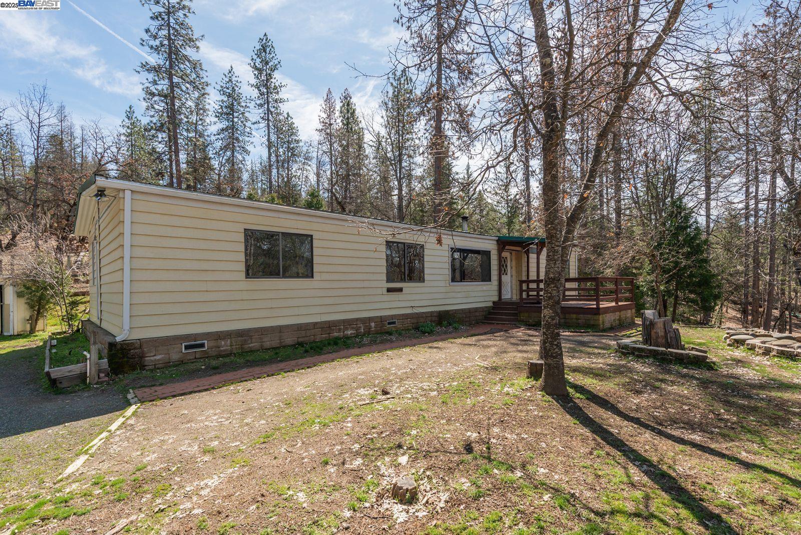 Detail Gallery Image 35 of 41 For 590 Brooks Ln, Weaverville,  CA 96093 - 3 Beds | 2 Baths