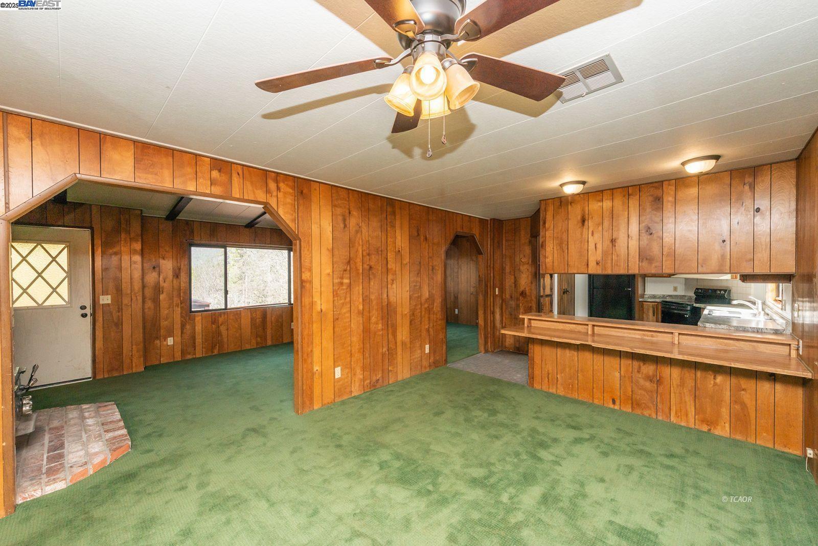 Detail Gallery Image 9 of 41 For 590 Brooks Ln, Weaverville,  CA 96093 - 3 Beds | 2 Baths