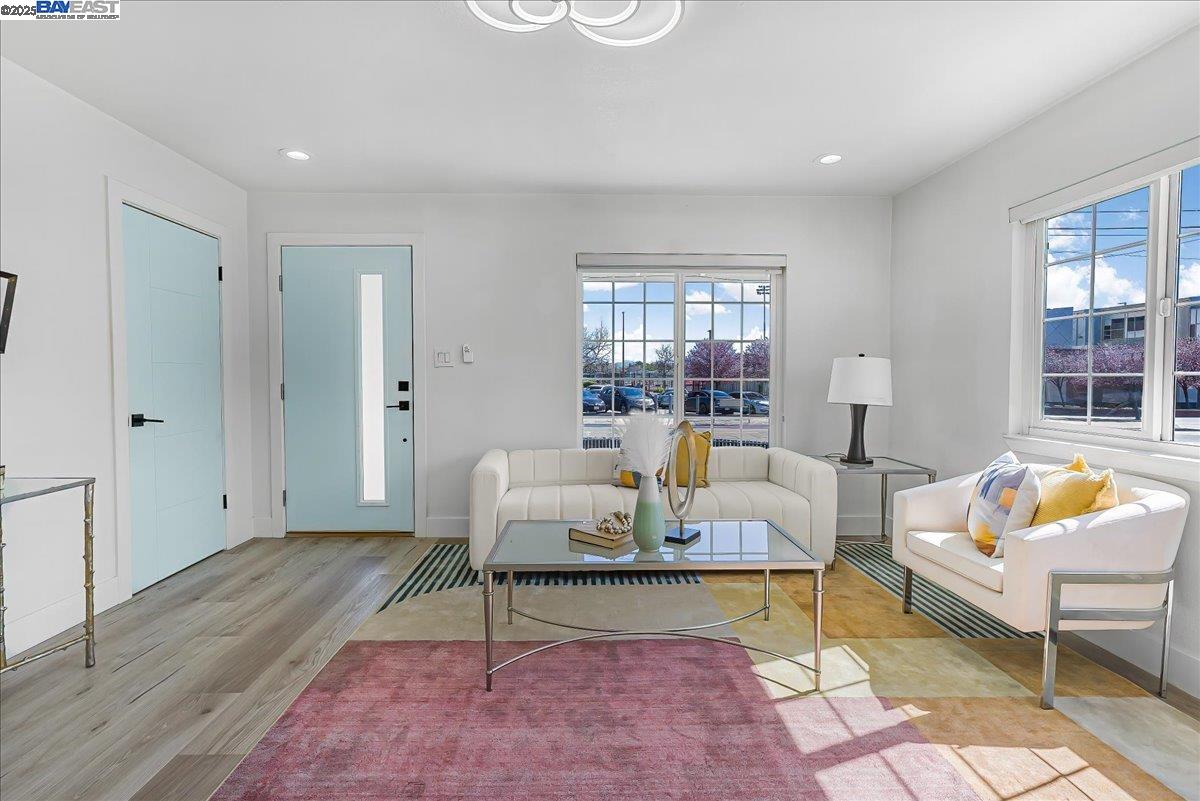 Detail Gallery Image 6 of 55 For 1971 H St, Union City,  CA 94587 - 4 Beds | 2 Baths