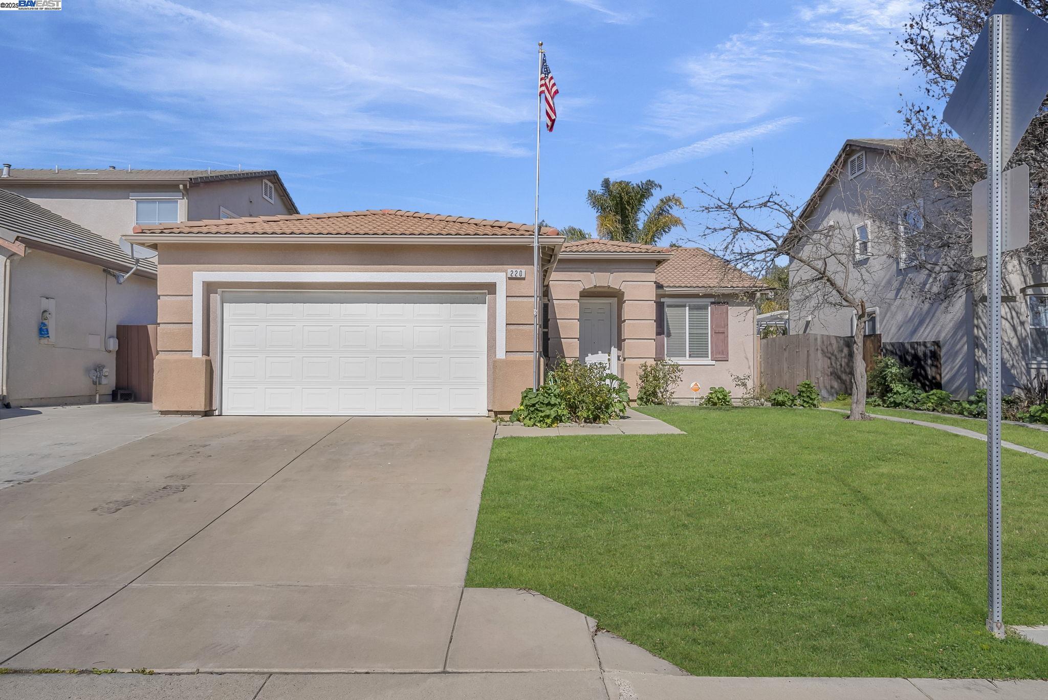 Detail Gallery Image 1 of 1 For 220 Douglas Rd, Oakley,  CA 94561 - 4 Beds | 2 Baths
