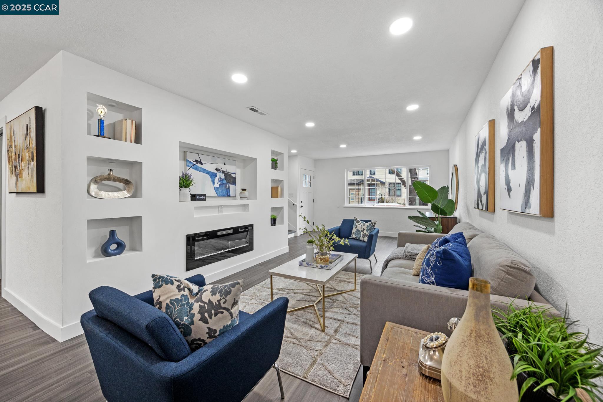 Front Image Thumbnail for CC41088487