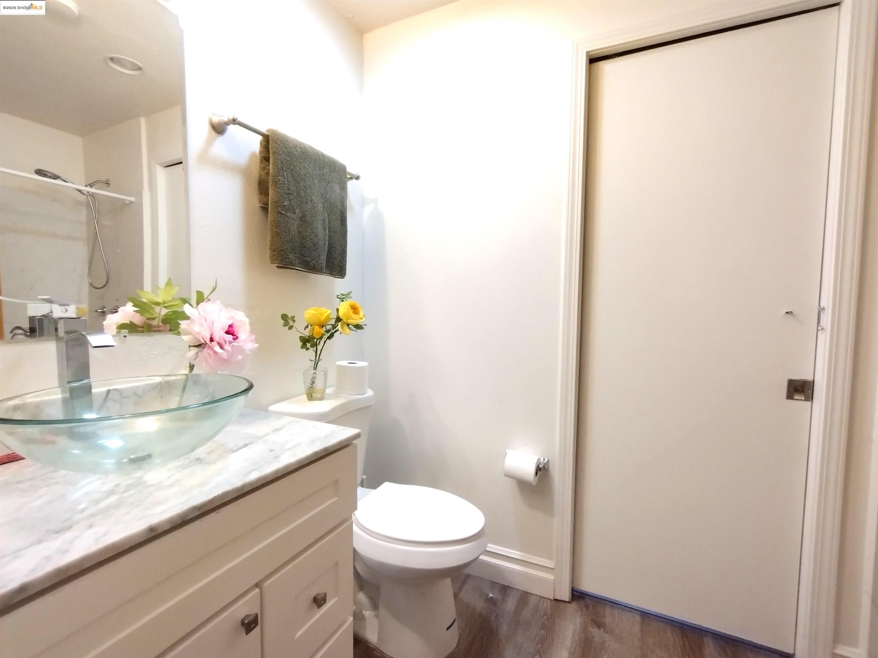 Detail Gallery Image 29 of 39 For 864 San Francisco Ave, South Lake Tahoe,  CA 96150 - 3 Beds | 3 Baths