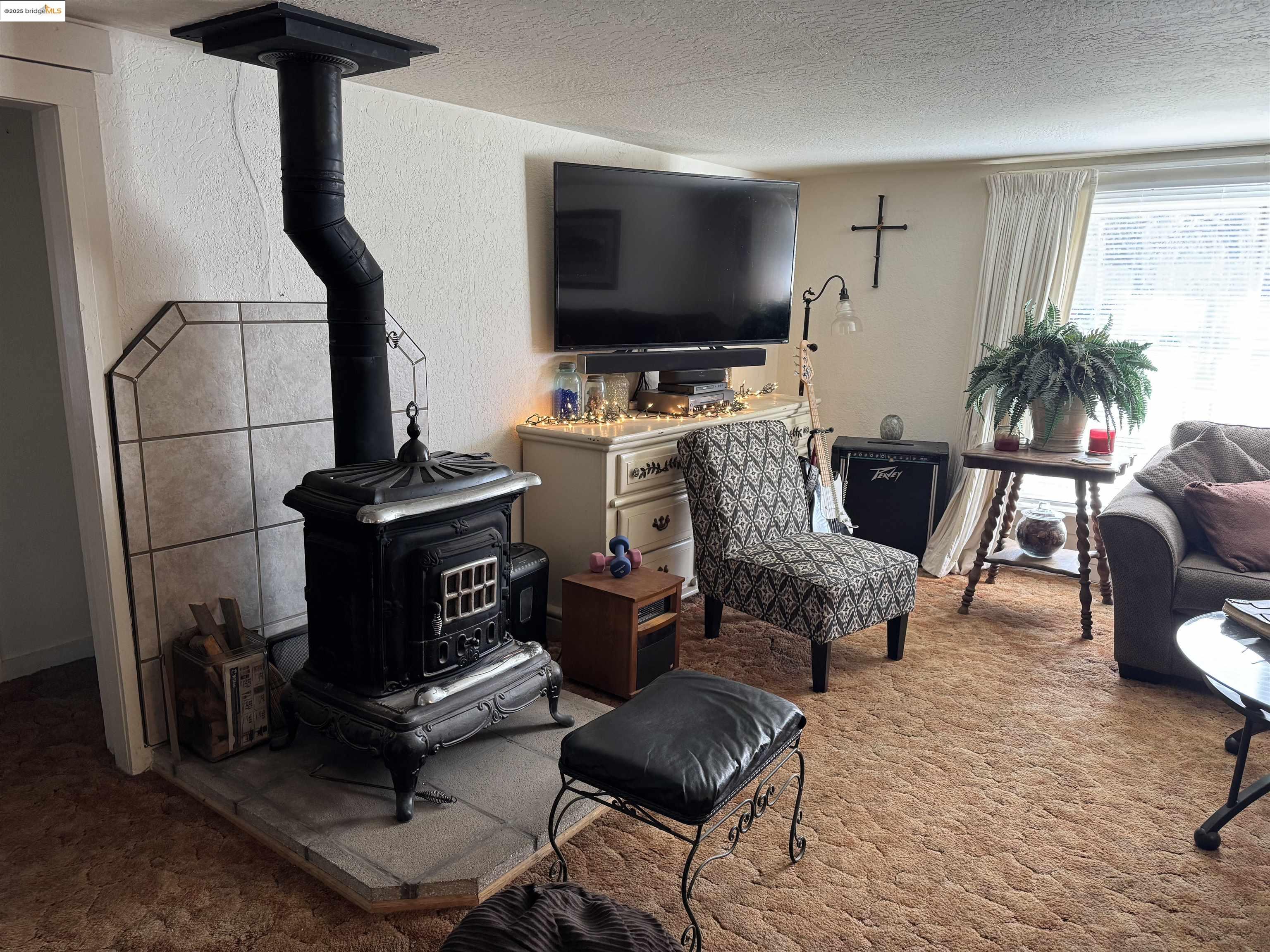 Detail Gallery Image 4 of 37 For 17096 S Mono Vista Road, Soulsbyville,  CA 95372 - 2 Beds | 1/1 Baths
