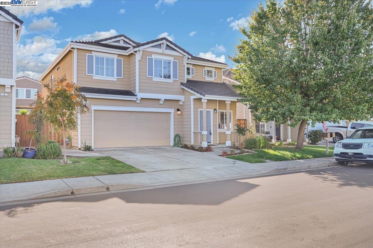 Detail Gallery Image 1 of 33 For 9 Kevin Lane, American Canyon,  CA 94503 - 4 Beds | 2/1 Baths