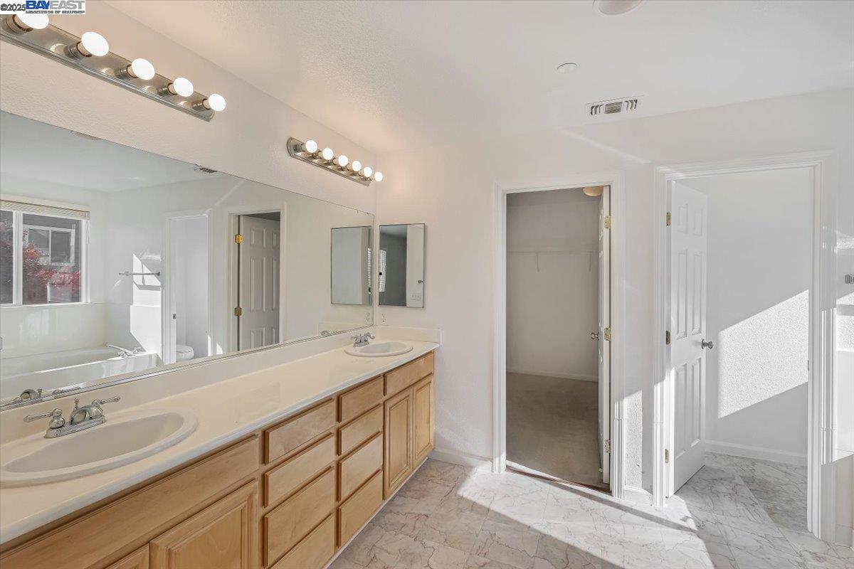 Detail Gallery Image 20 of 33 For 9 Kevin Lane, American Canyon,  CA 94503 - 4 Beds | 2/1 Baths