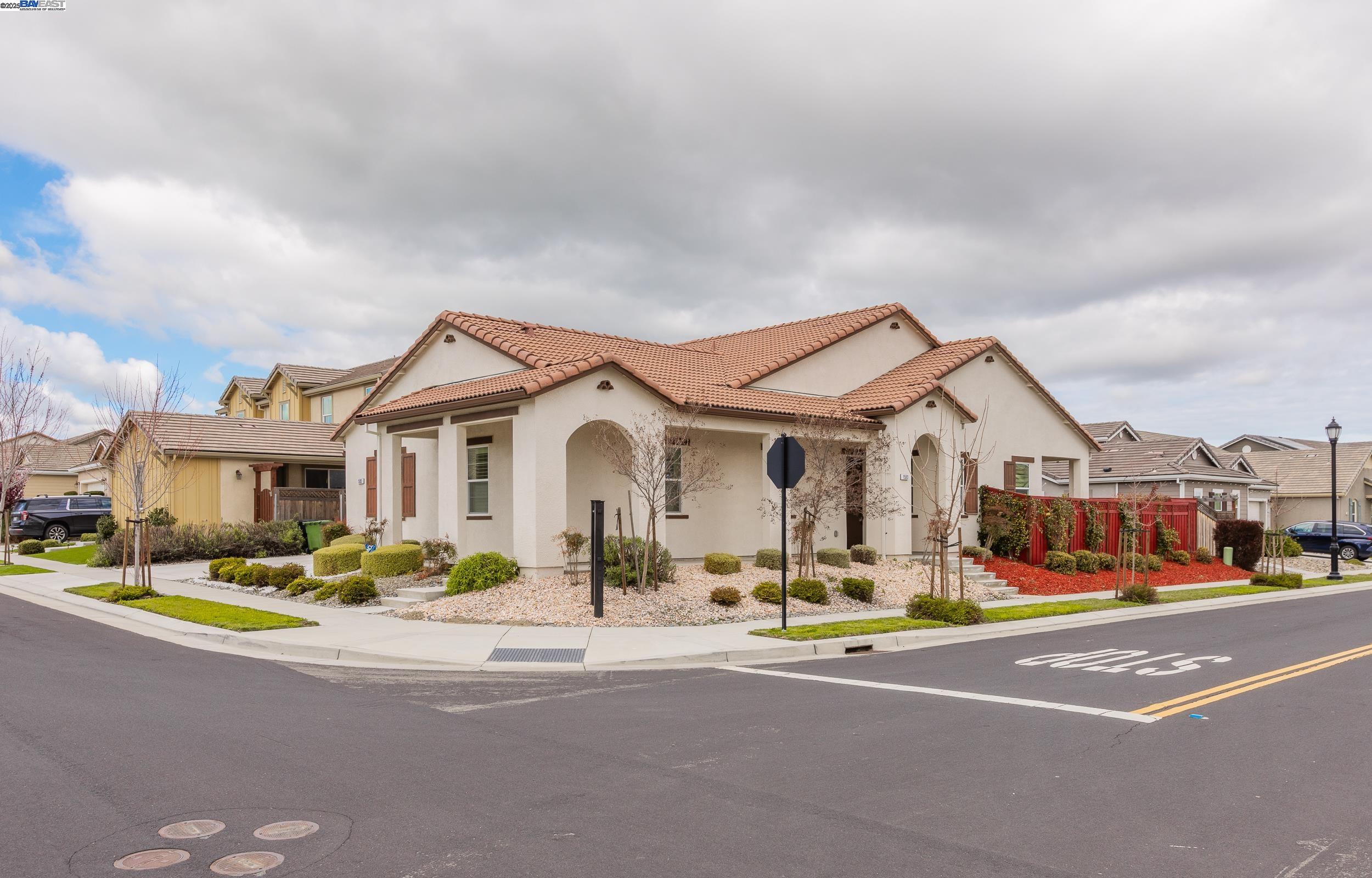 Detail Gallery Image 1 of 37 For 1593 S Sherman St, Mountain House,  CA 95391 - 3 Beds | 2/1 Baths
