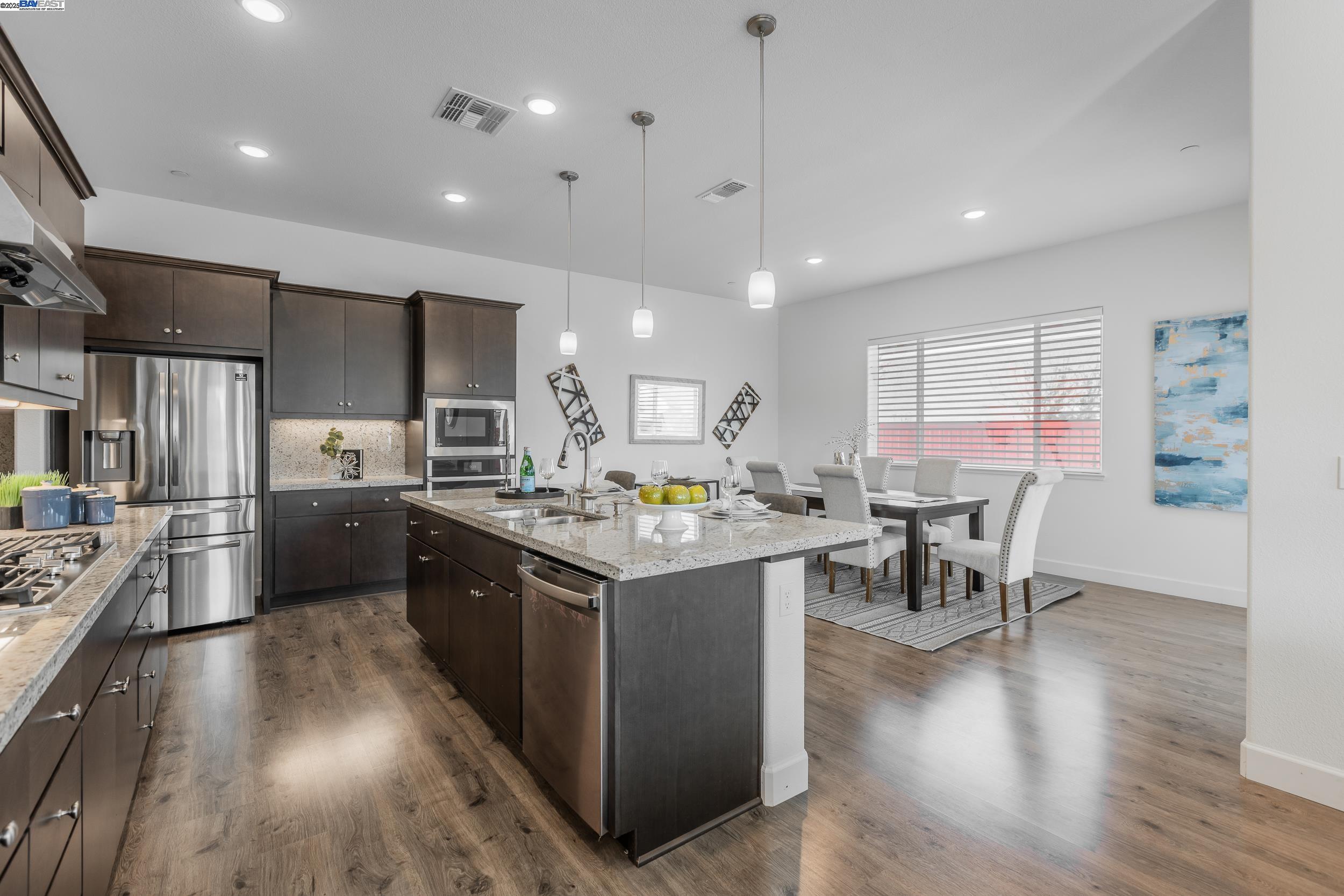Detail Gallery Image 7 of 37 For 1593 S Sherman St, Mountain House,  CA 95391 - 3 Beds | 2/1 Baths
