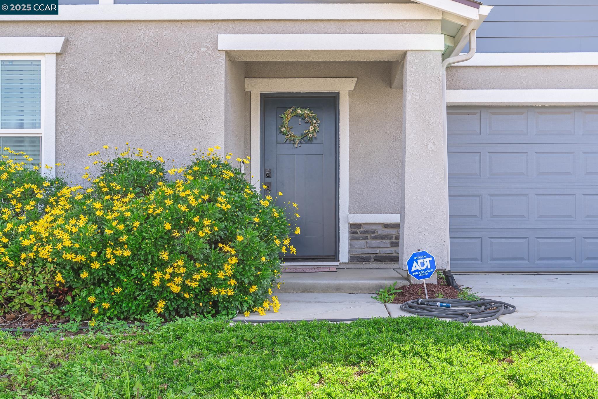 Detail Gallery Image 2 of 23 For 276 Grand Canyon Ct, Merced,  CA 95341 - 4 Beds | 3 Baths
