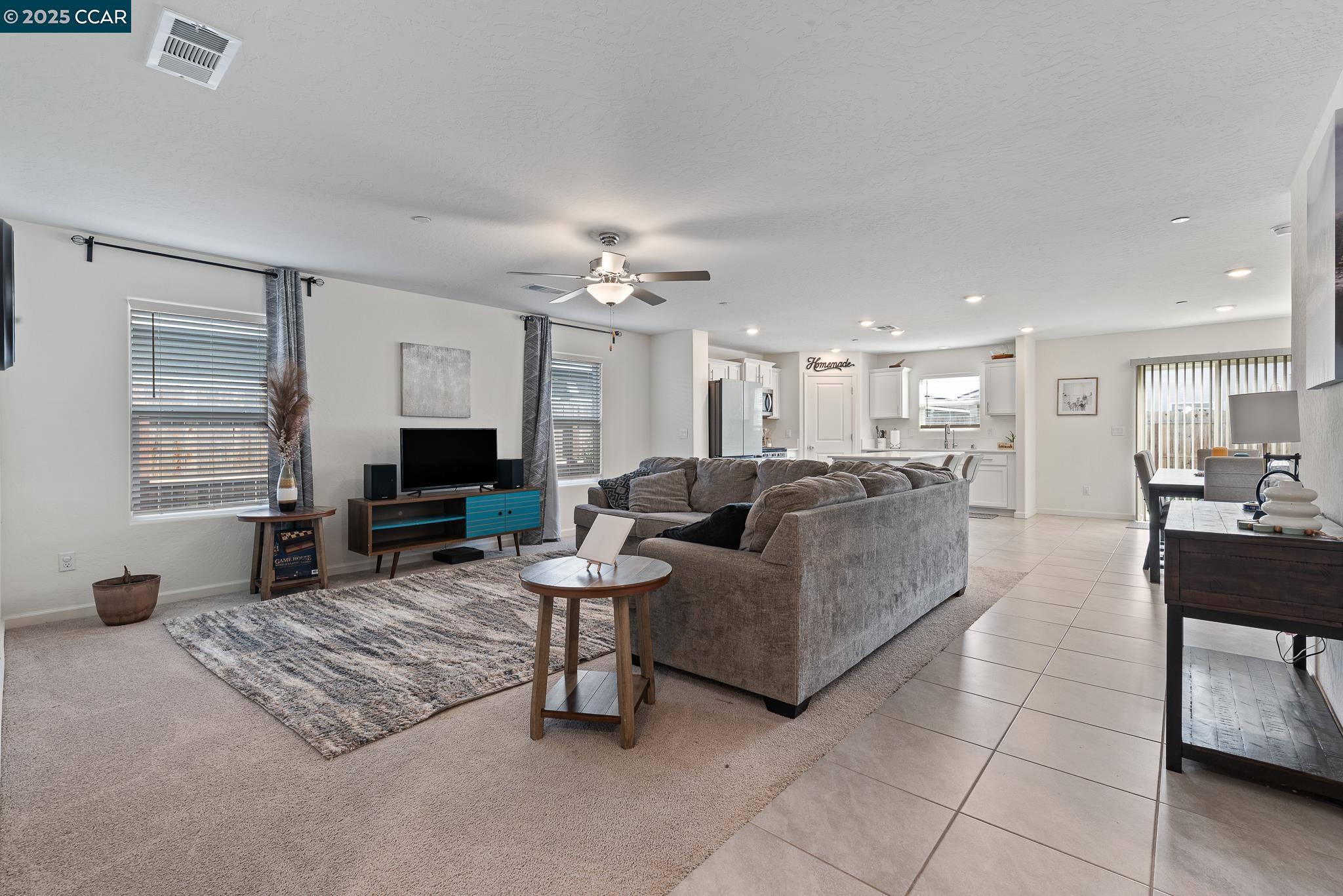 Detail Gallery Image 7 of 23 For 276 Grand Canyon Ct, Merced,  CA 95341 - 4 Beds | 3 Baths