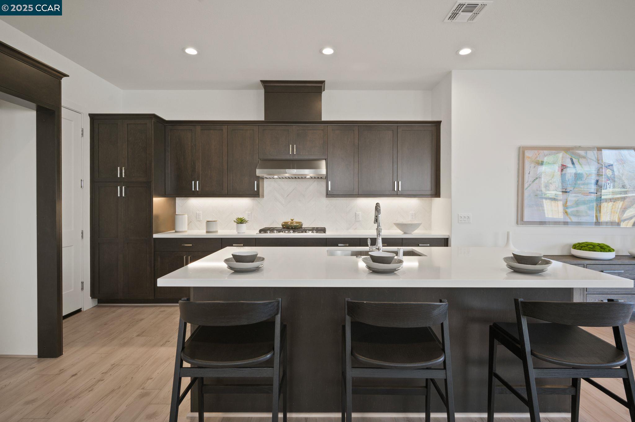 Detail Gallery Image 1 of 1 For 2808 Ella Way, Tracy,  CA 95377 - 2 Beds | 2 Baths