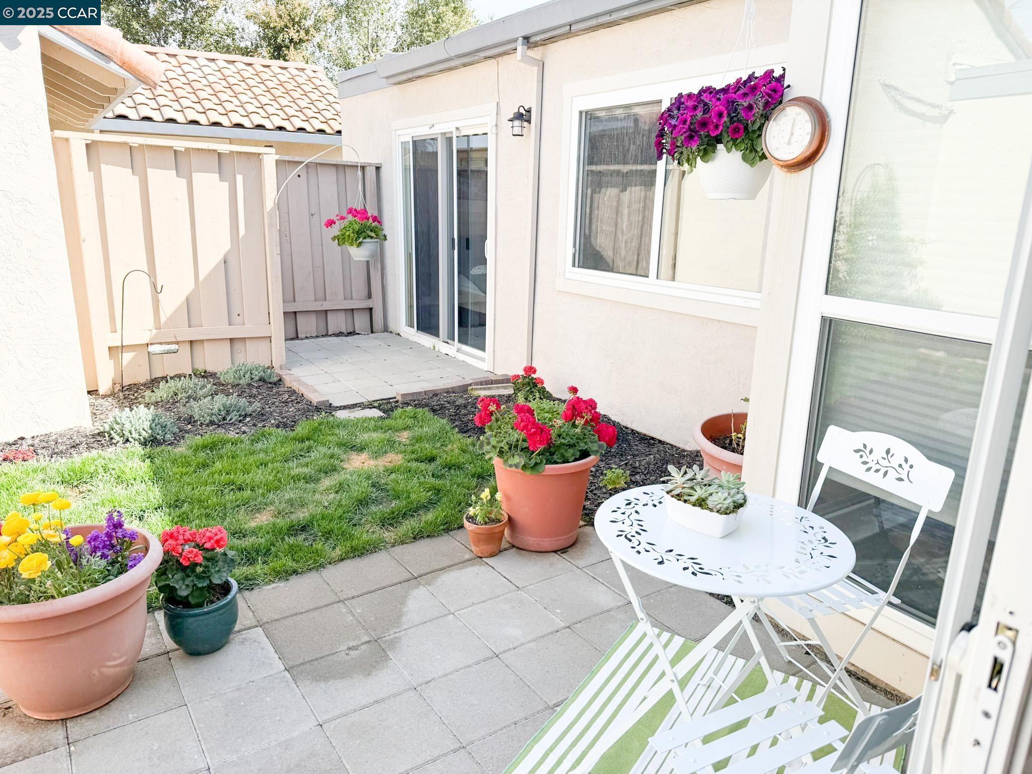 Detail Gallery Image 11 of 13 For 10 Mt Wilson Way, Clayton,  CA 94517 - 2 Beds | 2 Baths