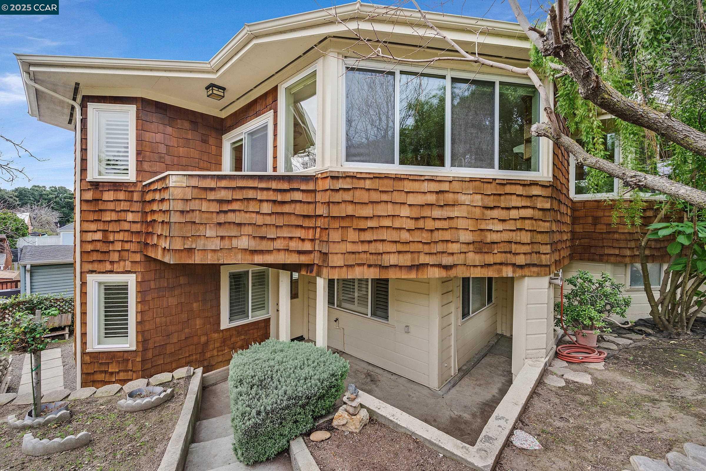 Detail Gallery Image 2 of 50 For 2581 Charles Ave, Pinole,  CA 94564 - – Beds | – Baths