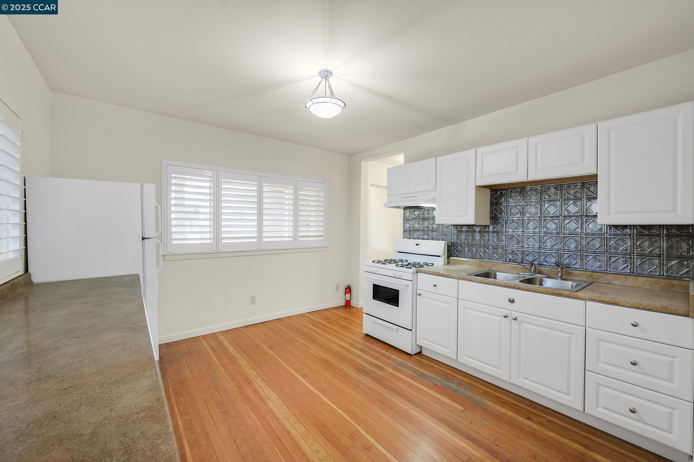 Detail Gallery Image 28 of 50 For 2581 Charles Ave, Pinole,  CA 94564 - – Beds | – Baths