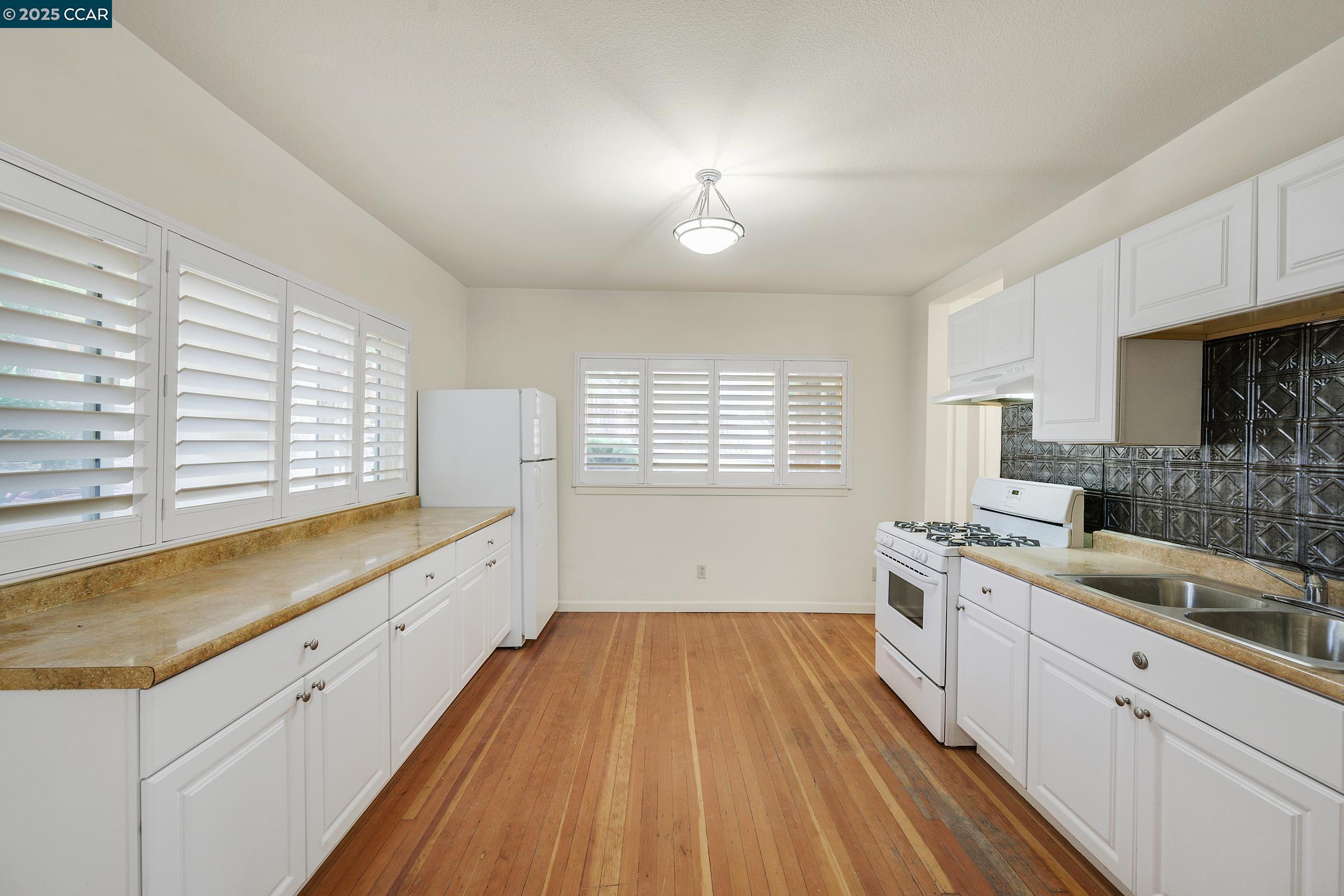 Detail Gallery Image 29 of 50 For 2581 Charles Ave, Pinole,  CA 94564 - – Beds | – Baths