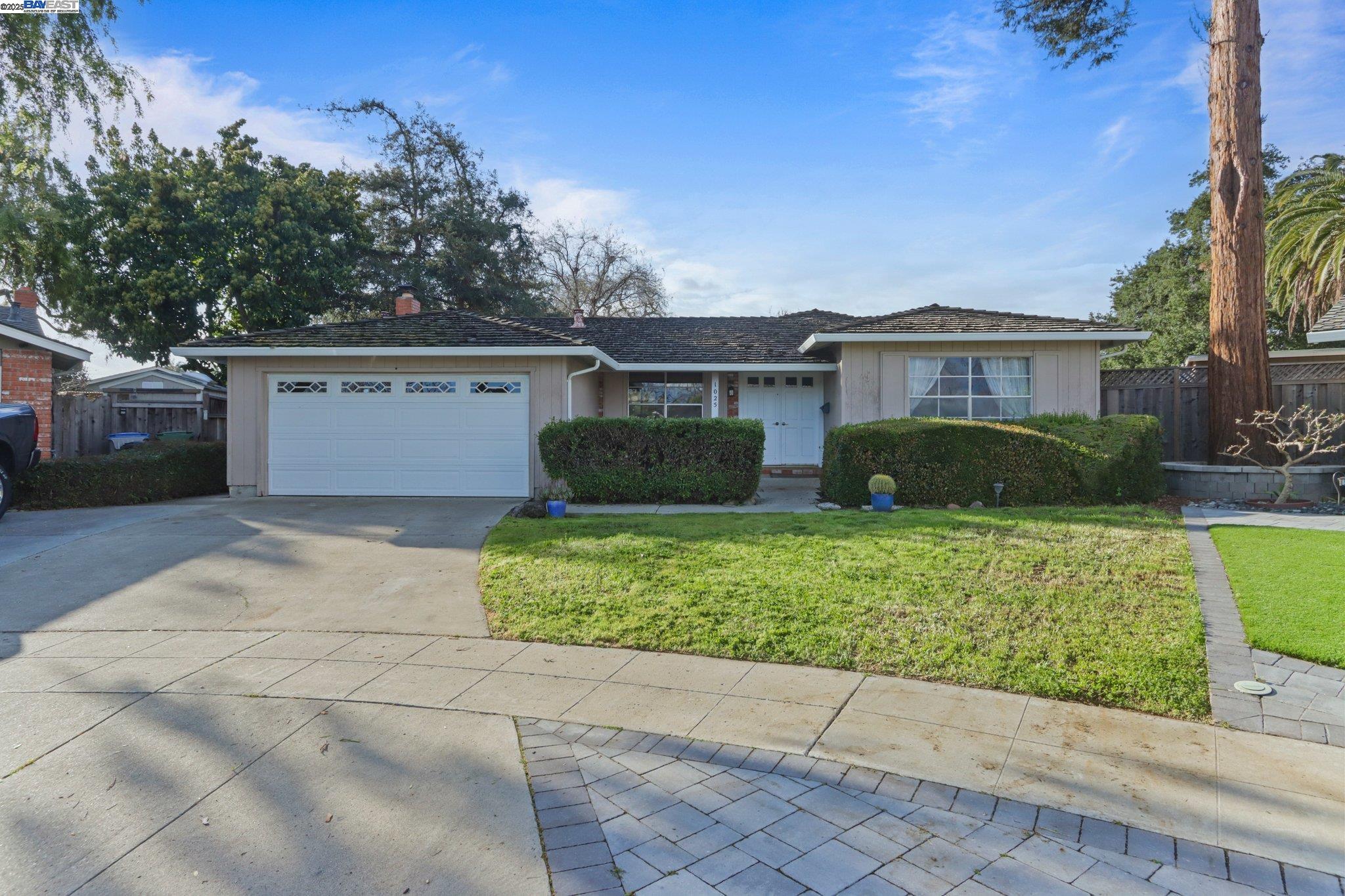 Detail Gallery Image 1 of 1 For 1025 Laureldale Ln, San Jose,  CA 95136 - 4 Beds | 2 Baths