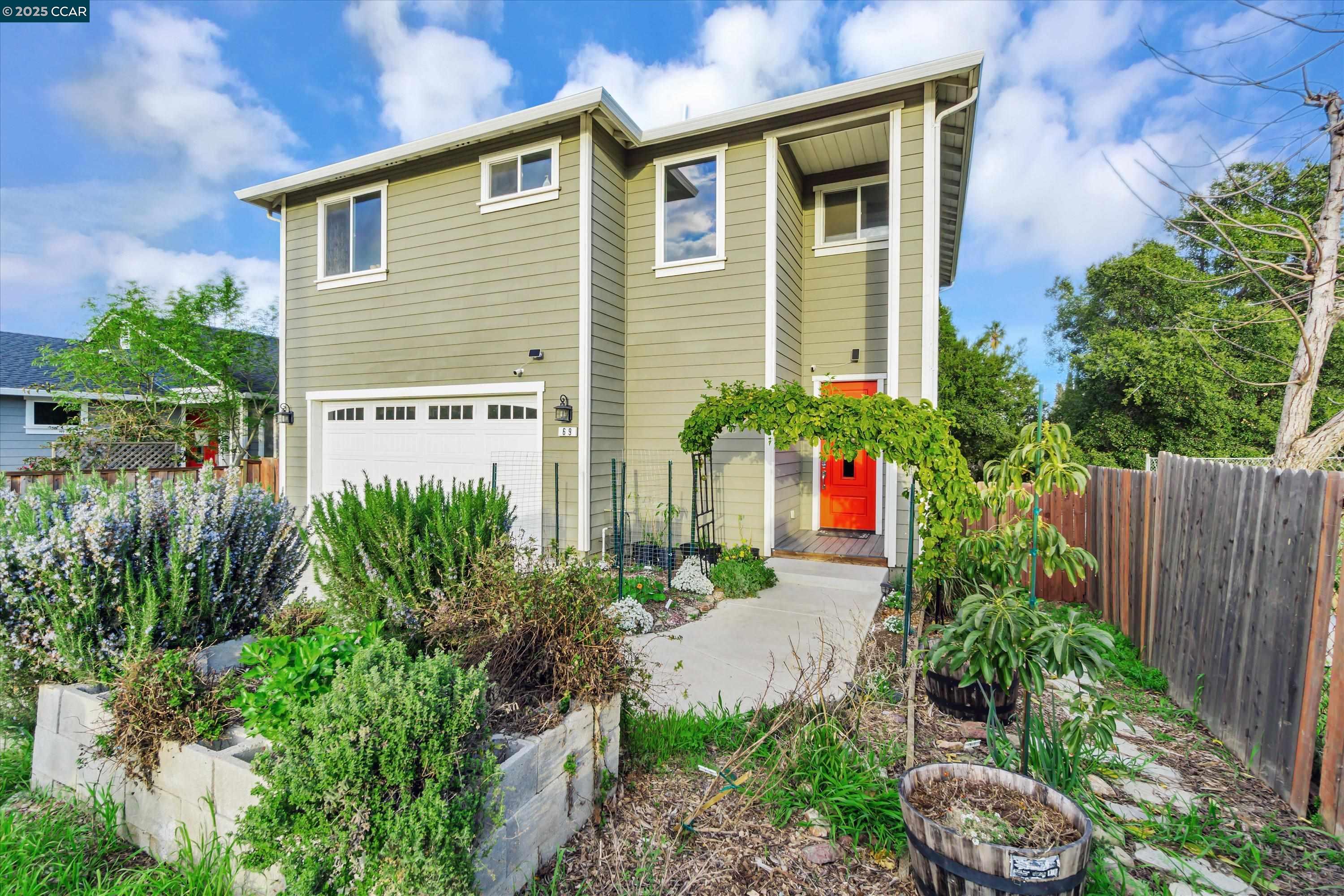 Detail Gallery Image 1 of 1 For 69 Bayview Ave, Bay Point,  CA 94565 - 3 Beds | 2/1 Baths