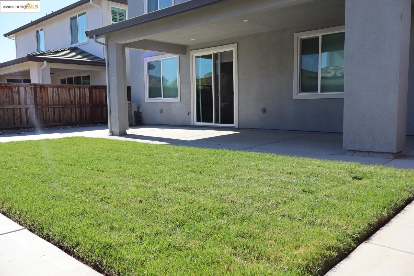 Detail Gallery Image 39 of 41 For 16214 Sculptor Ave, Lathrop,  CA 95330-9819 - 4 Beds | 3 Baths