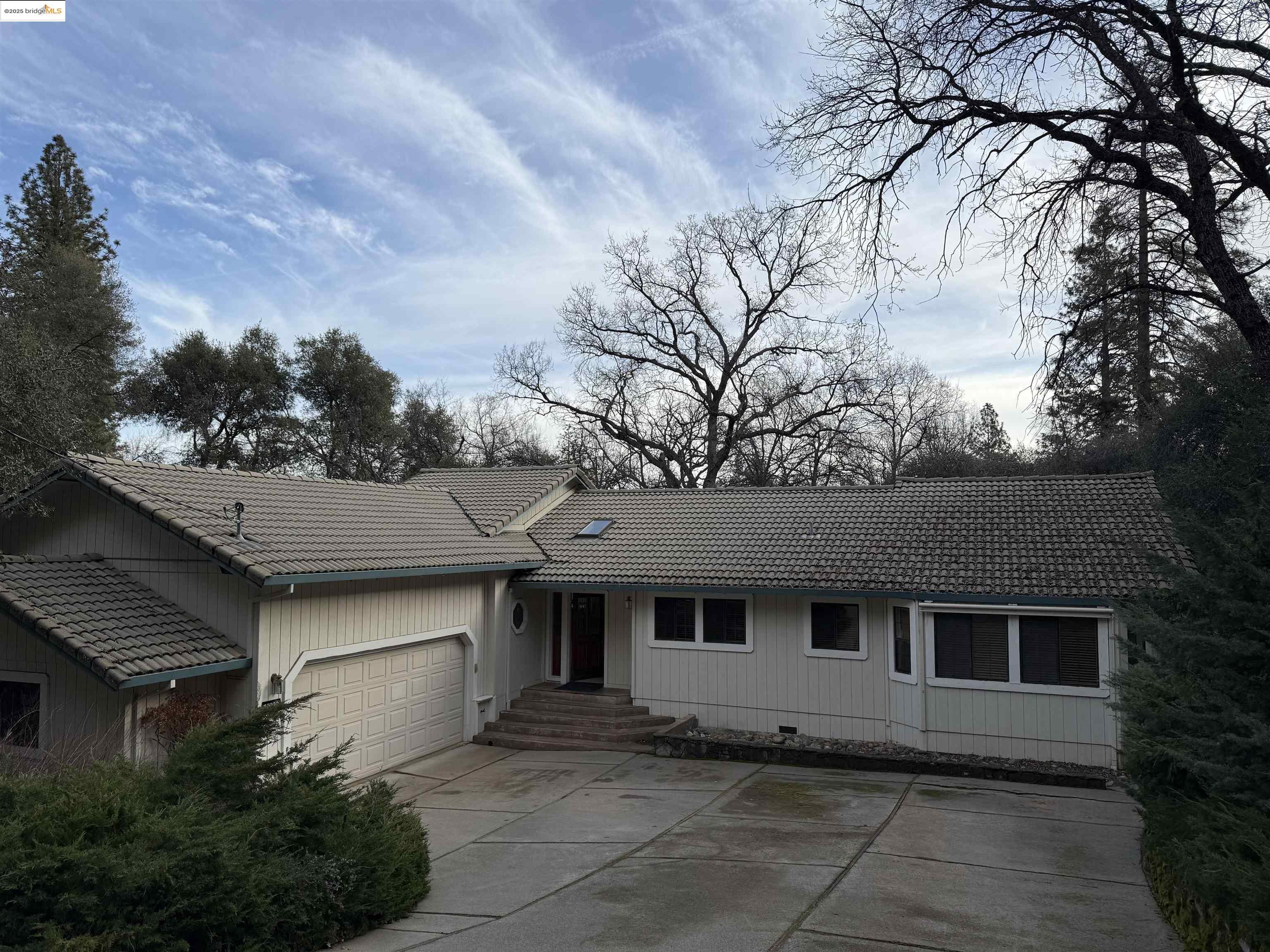 Detail Gallery Image 1 of 1 For 19239 Ferretti, Groveland,  CA 95321 - 3 Beds | 2 Baths