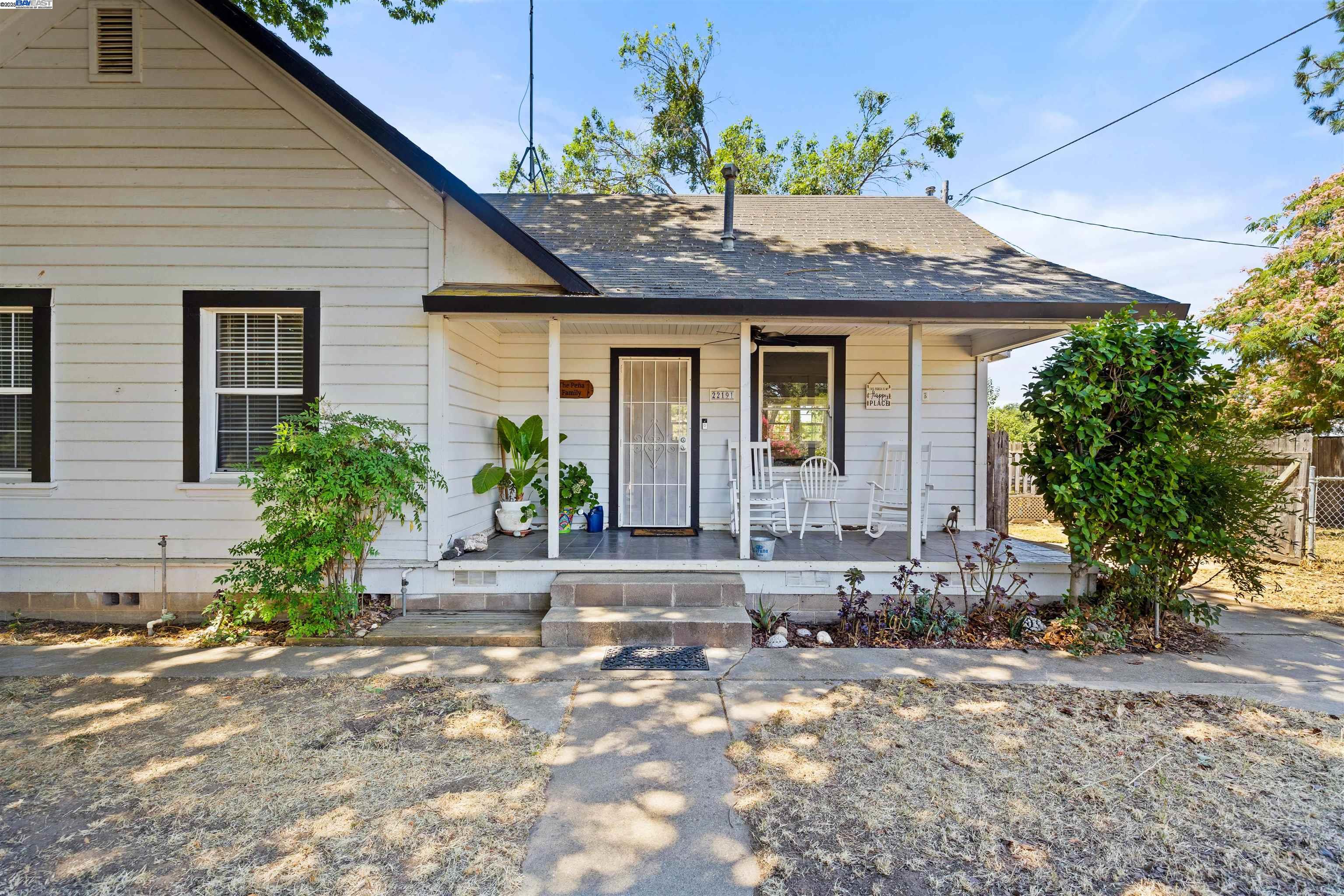Detail Gallery Image 1 of 57 For 22191 N Anderson St, Clements,  CA 95227 - 4 Beds | 2 Baths