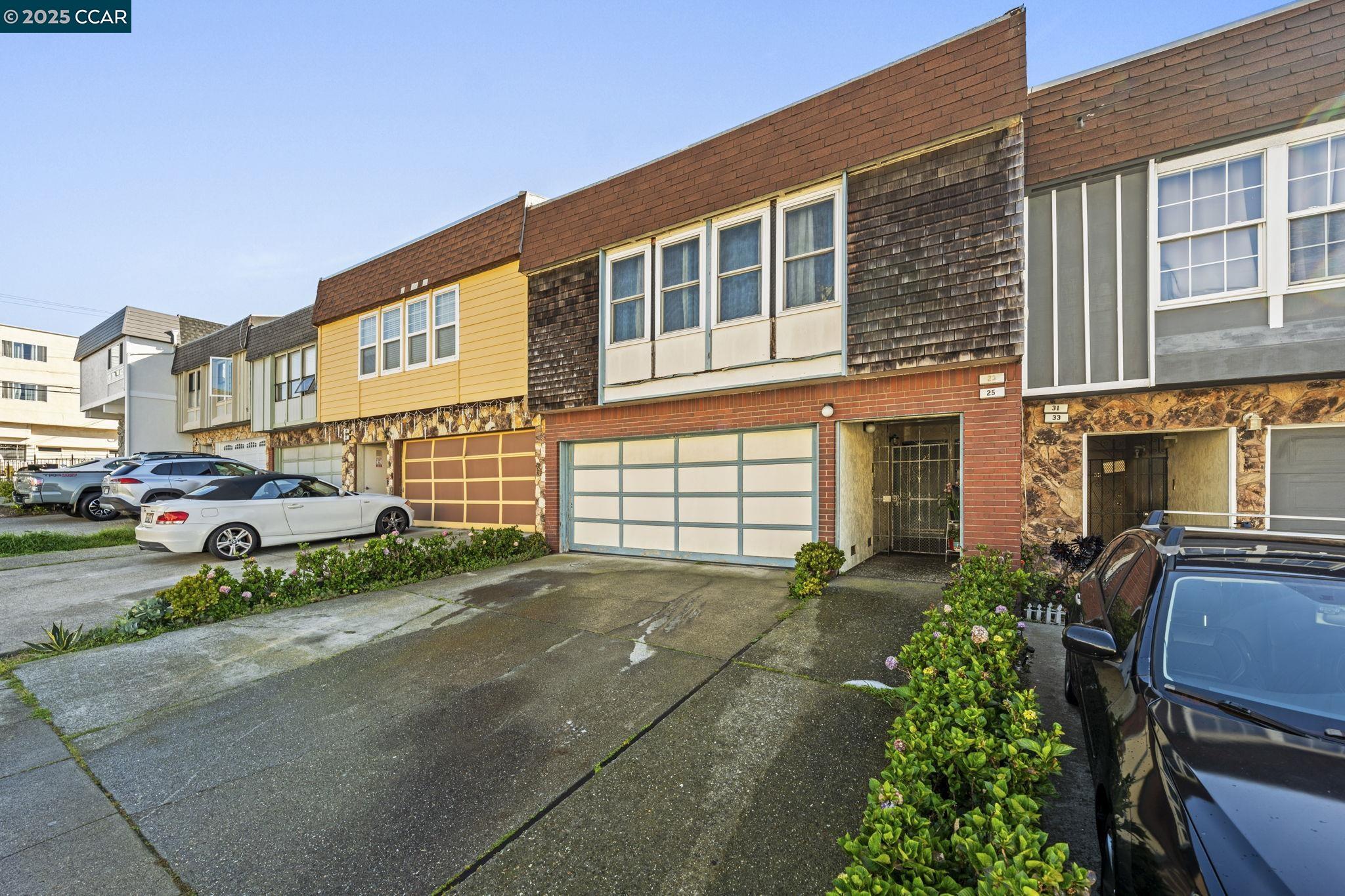 Detail Gallery Image 3 of 12 For 23 2nd Ave, Daly City,  CA 94014-2615 - – Beds | – Baths