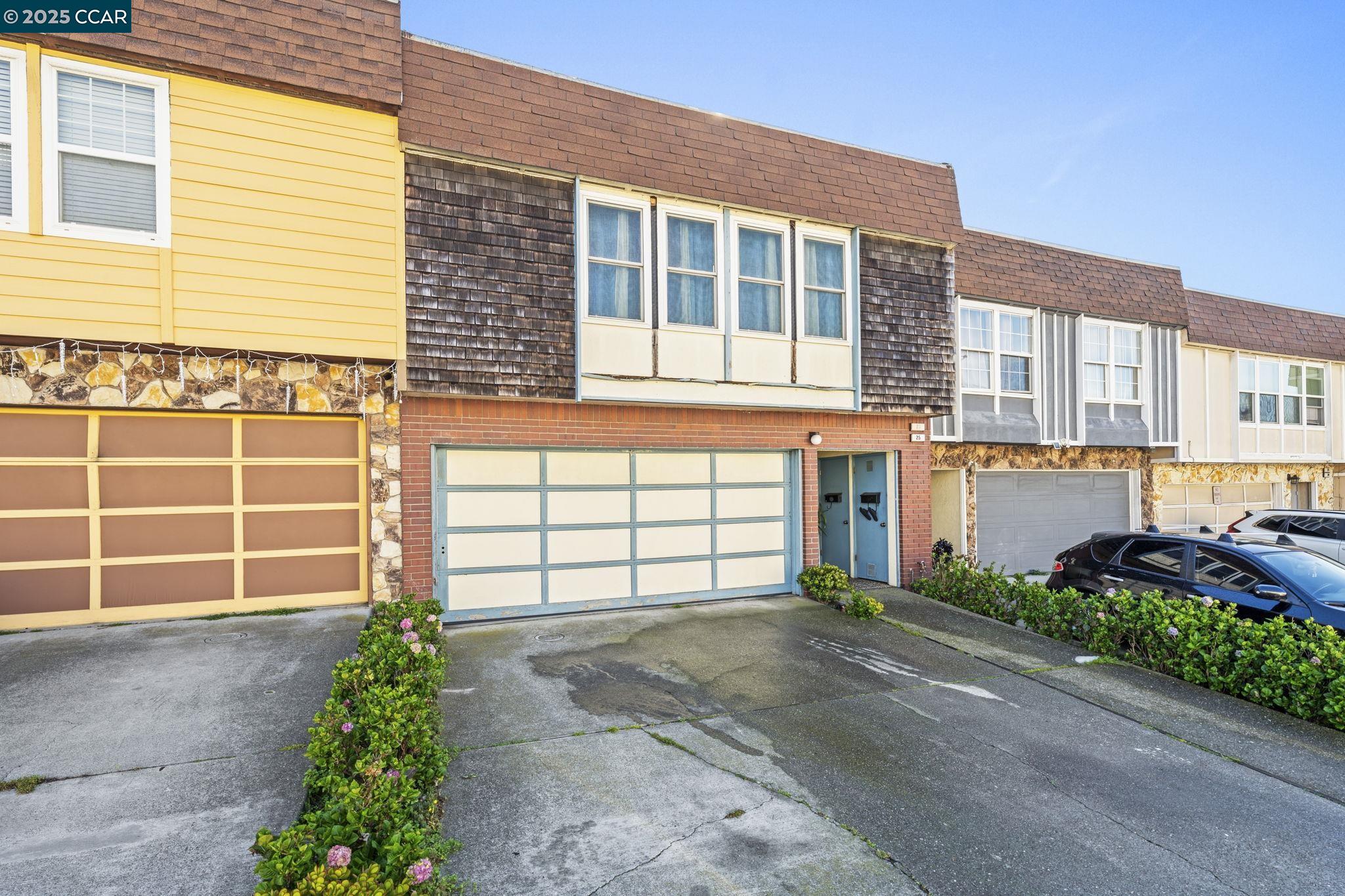 Detail Gallery Image 4 of 12 For 23 2nd Ave, Daly City,  CA 94014-2615 - – Beds | – Baths
