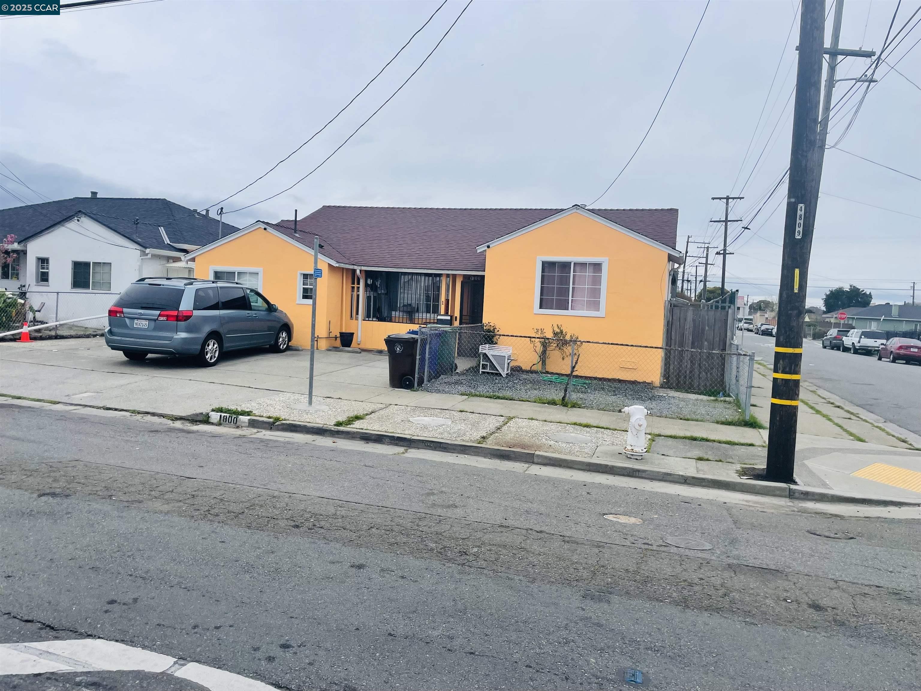 Detail Gallery Image 2 of 2 For 1800 Esmond Ave, Richmond,  CA 94801 - 2 Beds | 1 Baths