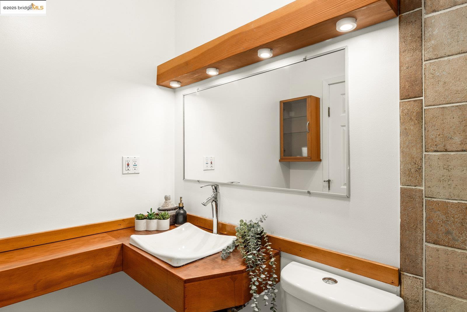 Photo #9: 41088615 Listing: Photo #9