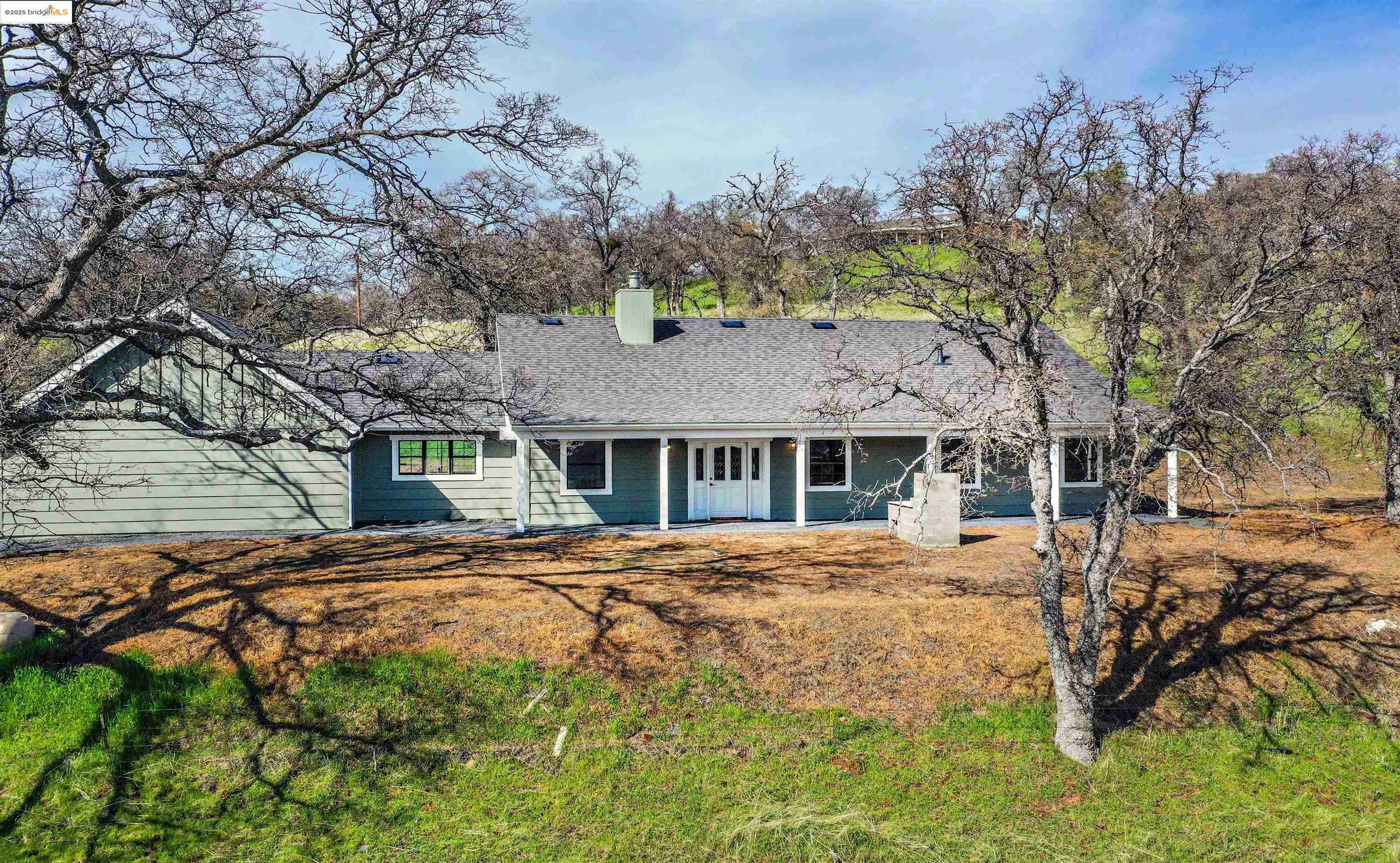 Detail Gallery Image 2 of 50 For 13300 Lone Bend Rd, Jamestown,  CA 95327 - 3 Beds | 2 Baths