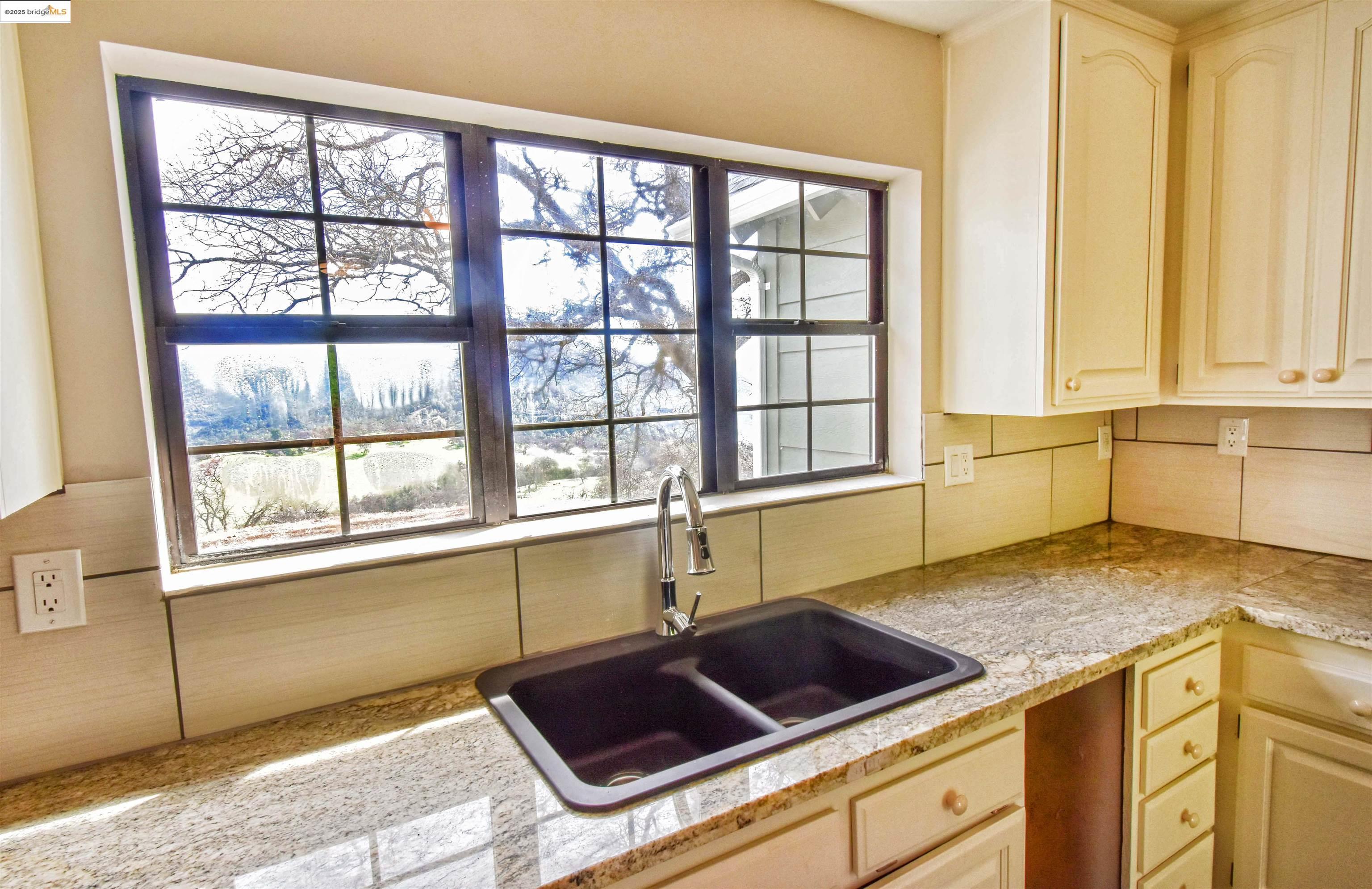 Detail Gallery Image 16 of 50 For 13300 Lone Bend Rd, Jamestown,  CA 95327 - 3 Beds | 2 Baths