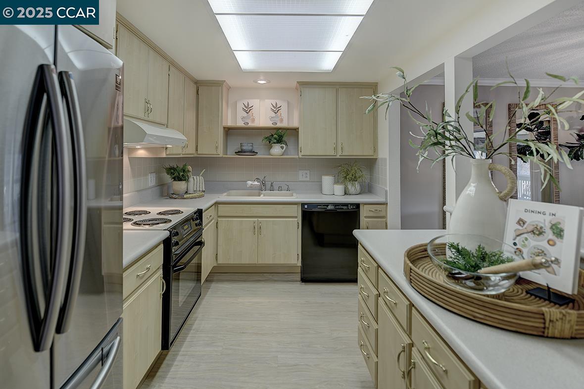 Photo #2: 41088672 Listing 