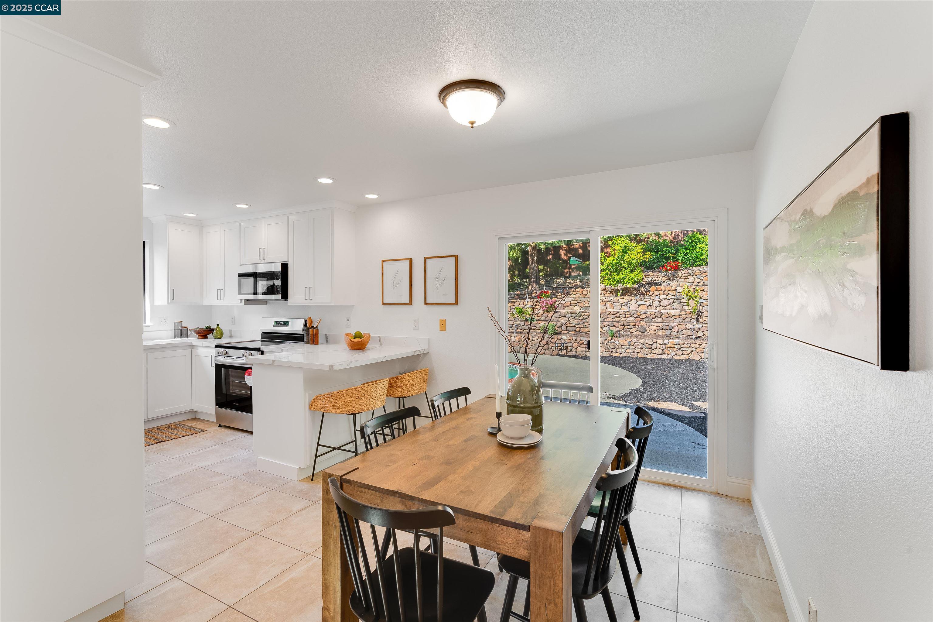 Detail Gallery Image 22 of 60 For 2424 San Miguel Dr, Walnut Creek,  CA 94596 - 4 Beds | 2 Baths