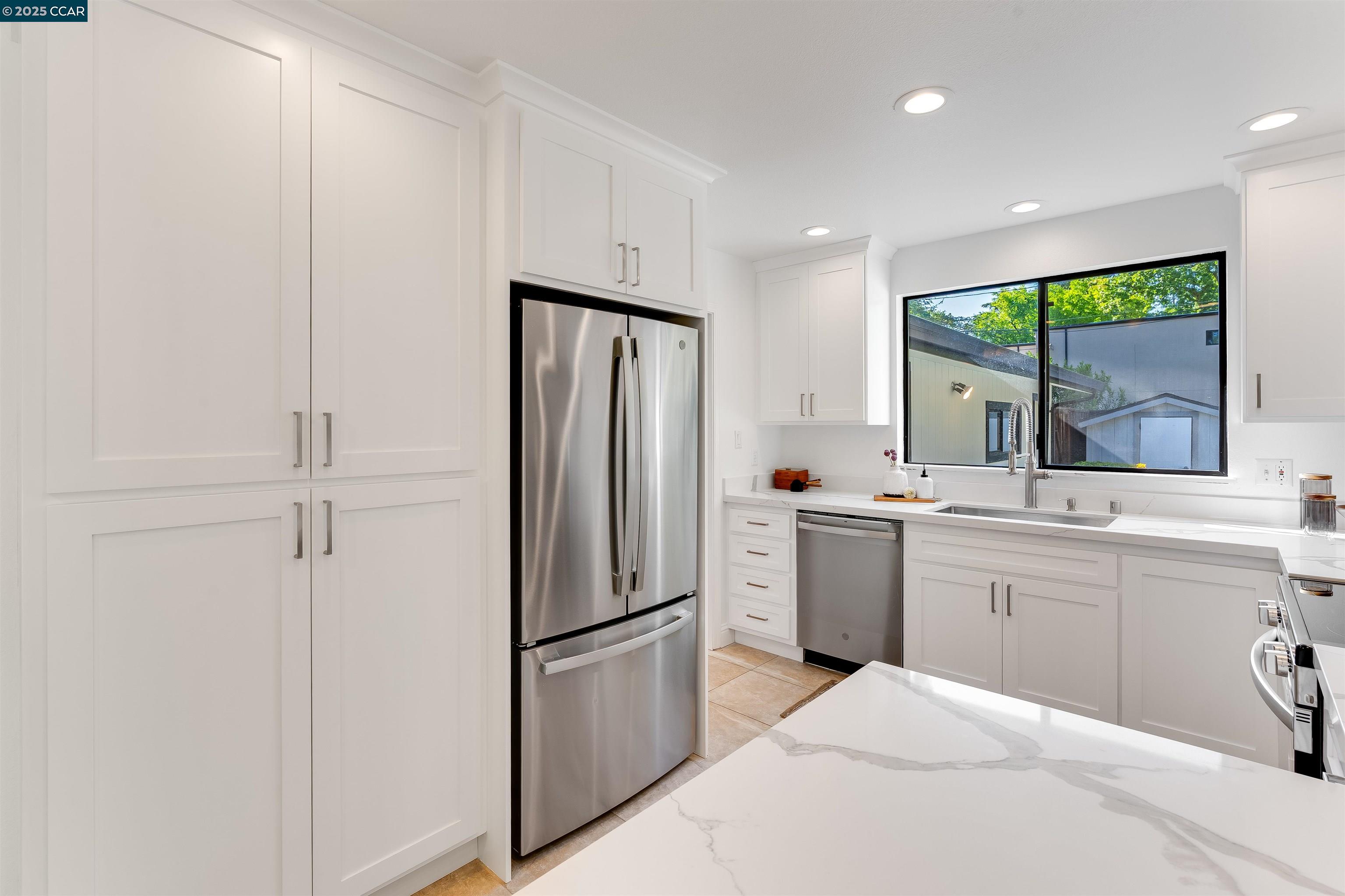 Detail Gallery Image 26 of 60 For 2424 San Miguel Dr, Walnut Creek,  CA 94596 - 4 Beds | 2 Baths