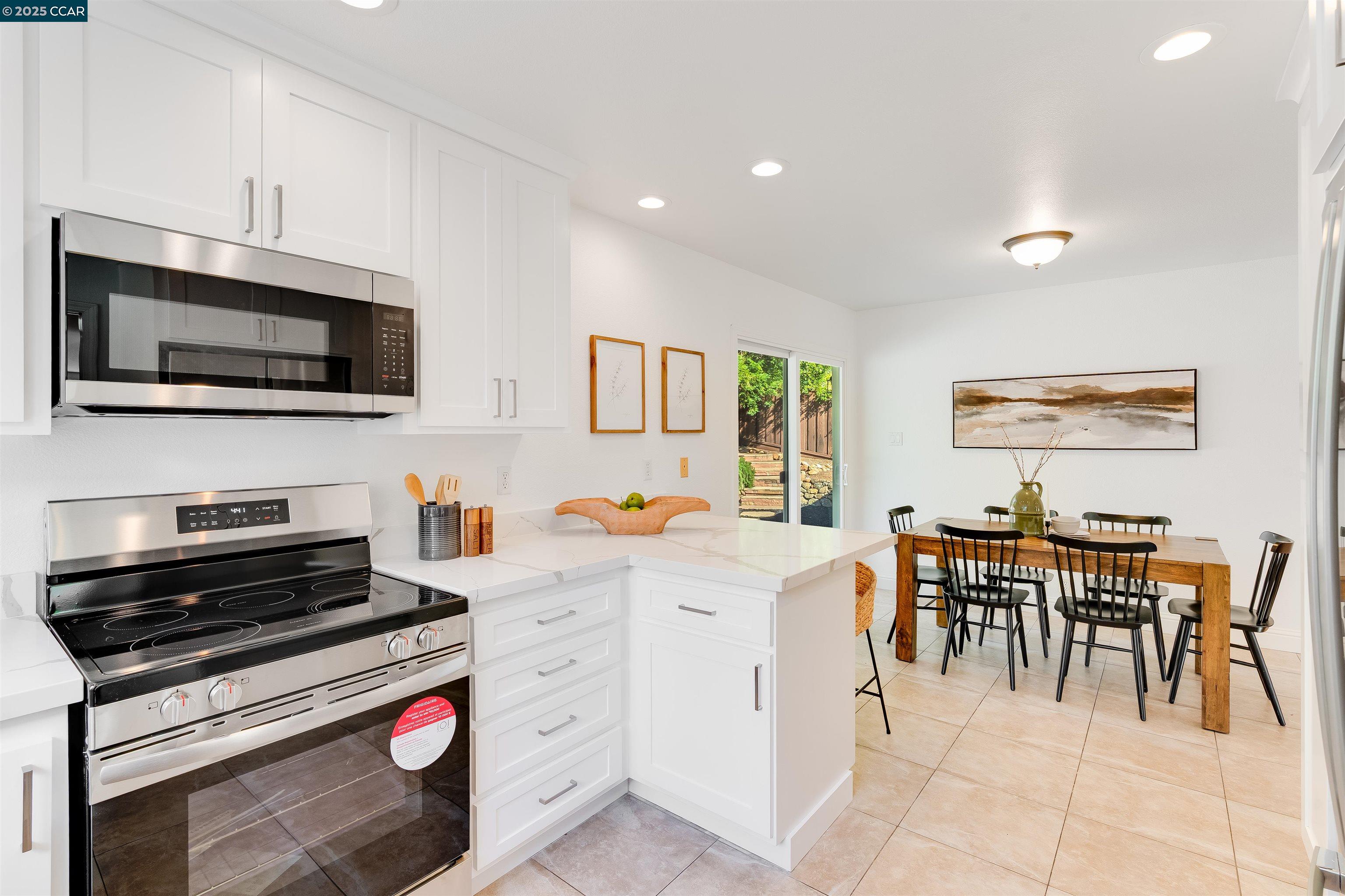 Detail Gallery Image 30 of 60 For 2424 San Miguel Dr, Walnut Creek,  CA 94596 - 4 Beds | 2 Baths
