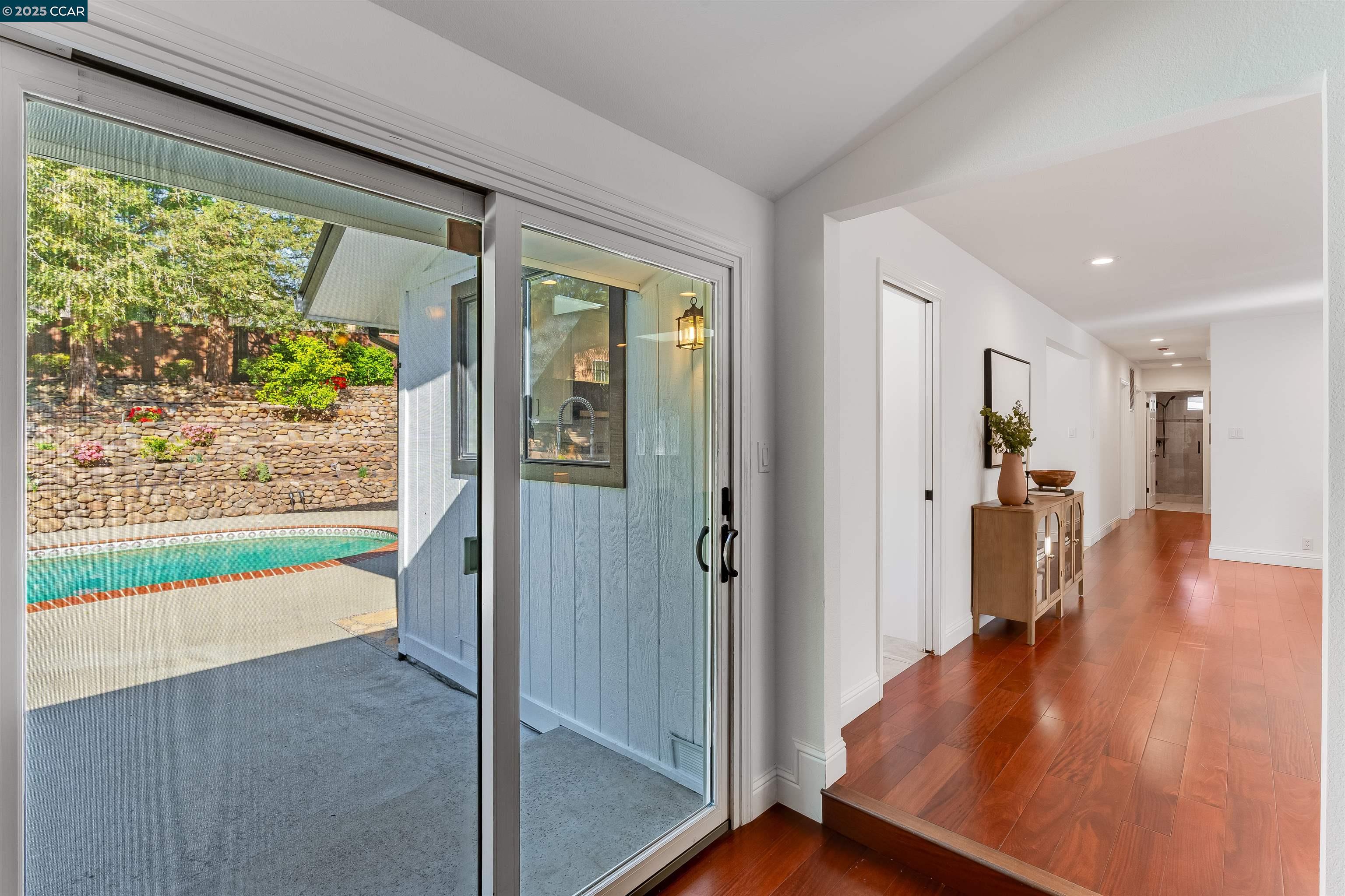 Detail Gallery Image 34 of 60 For 2424 San Miguel Dr, Walnut Creek,  CA 94596 - 4 Beds | 2 Baths