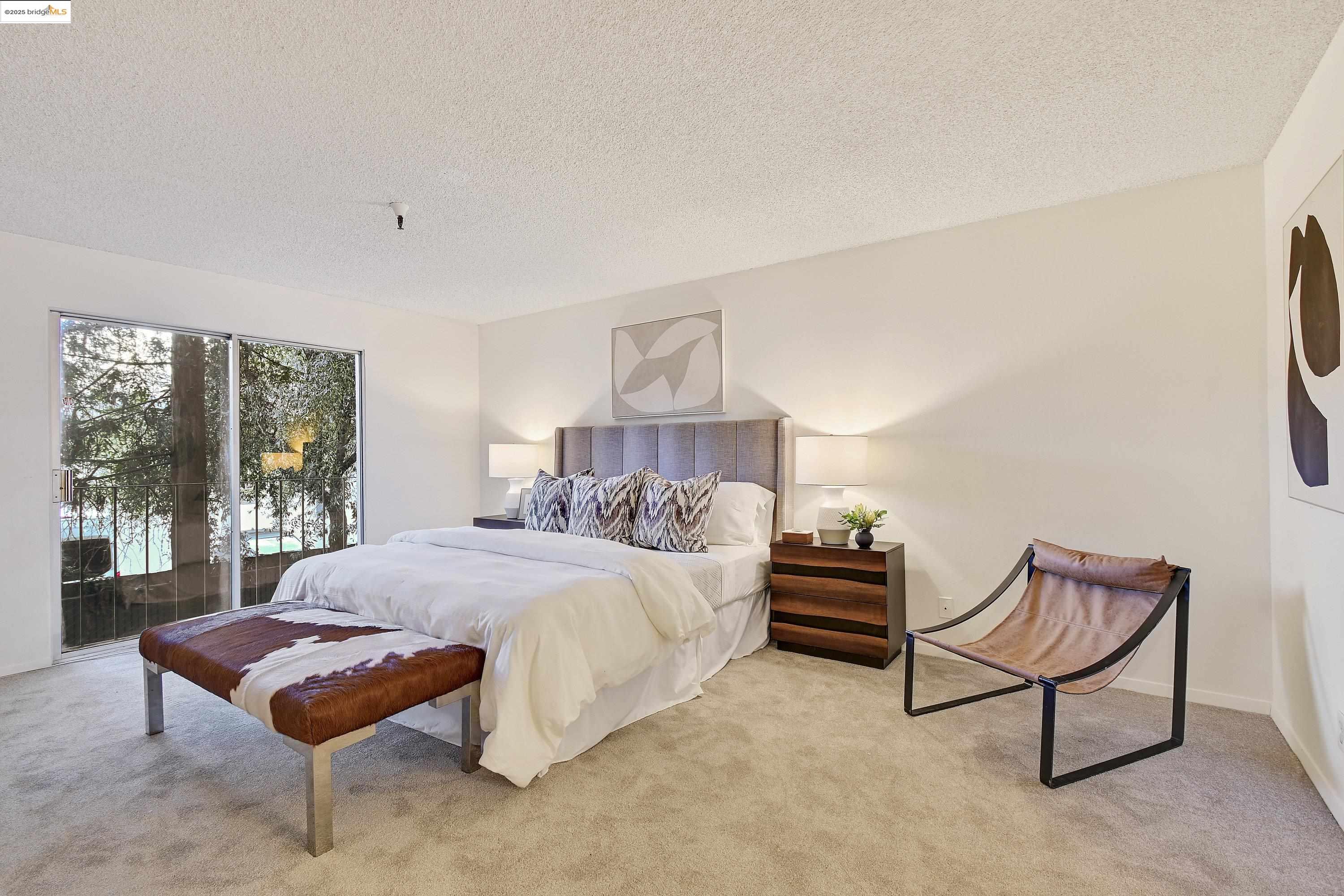 Detail Gallery Image 22 of 43 For 601 Leahy #104,  Redwood City,  CA 94061 - 3 Beds | 2 Baths