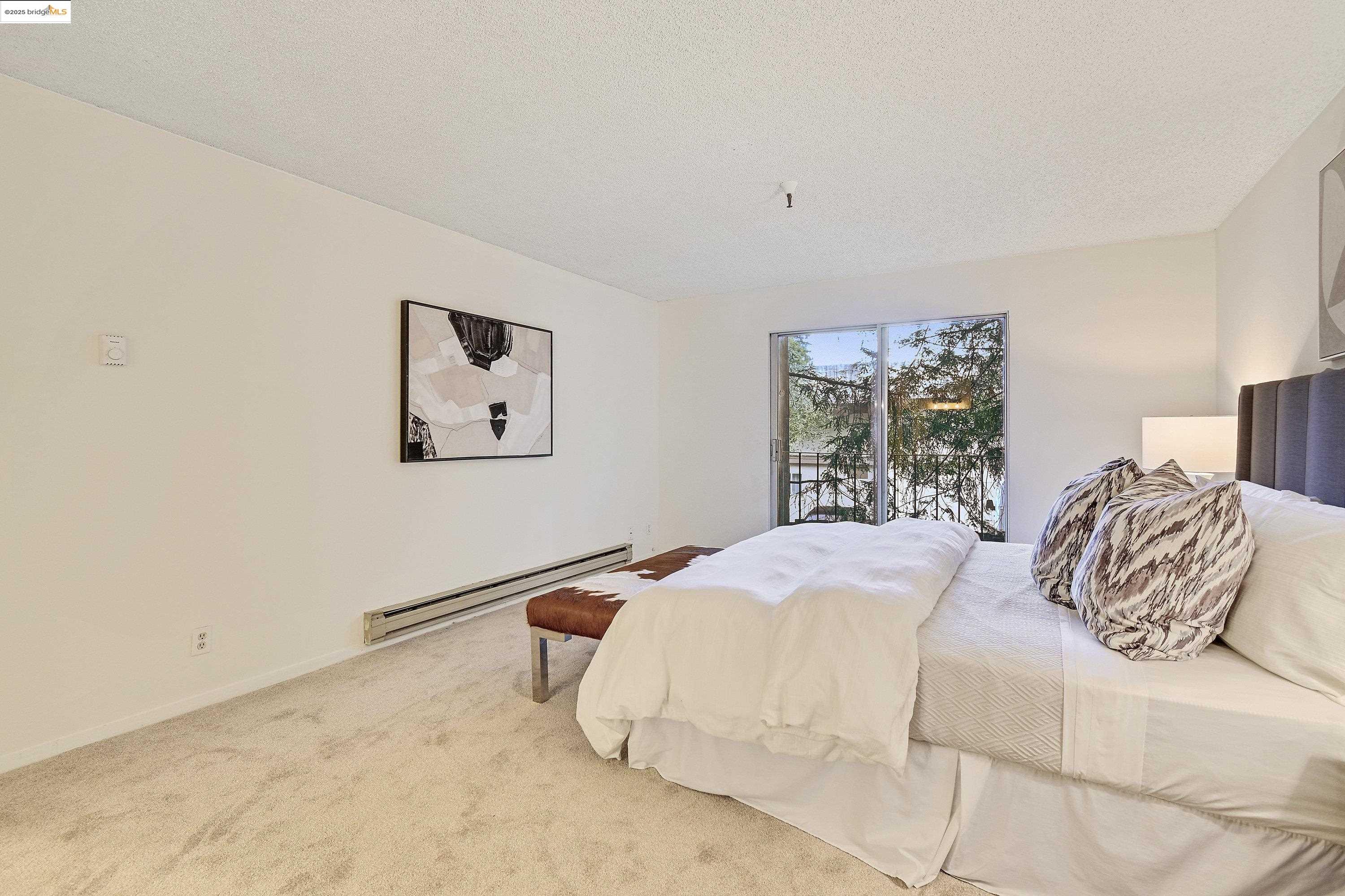 Detail Gallery Image 29 of 43 For 601 Leahy #104,  Redwood City,  CA 94061 - 3 Beds | 2 Baths