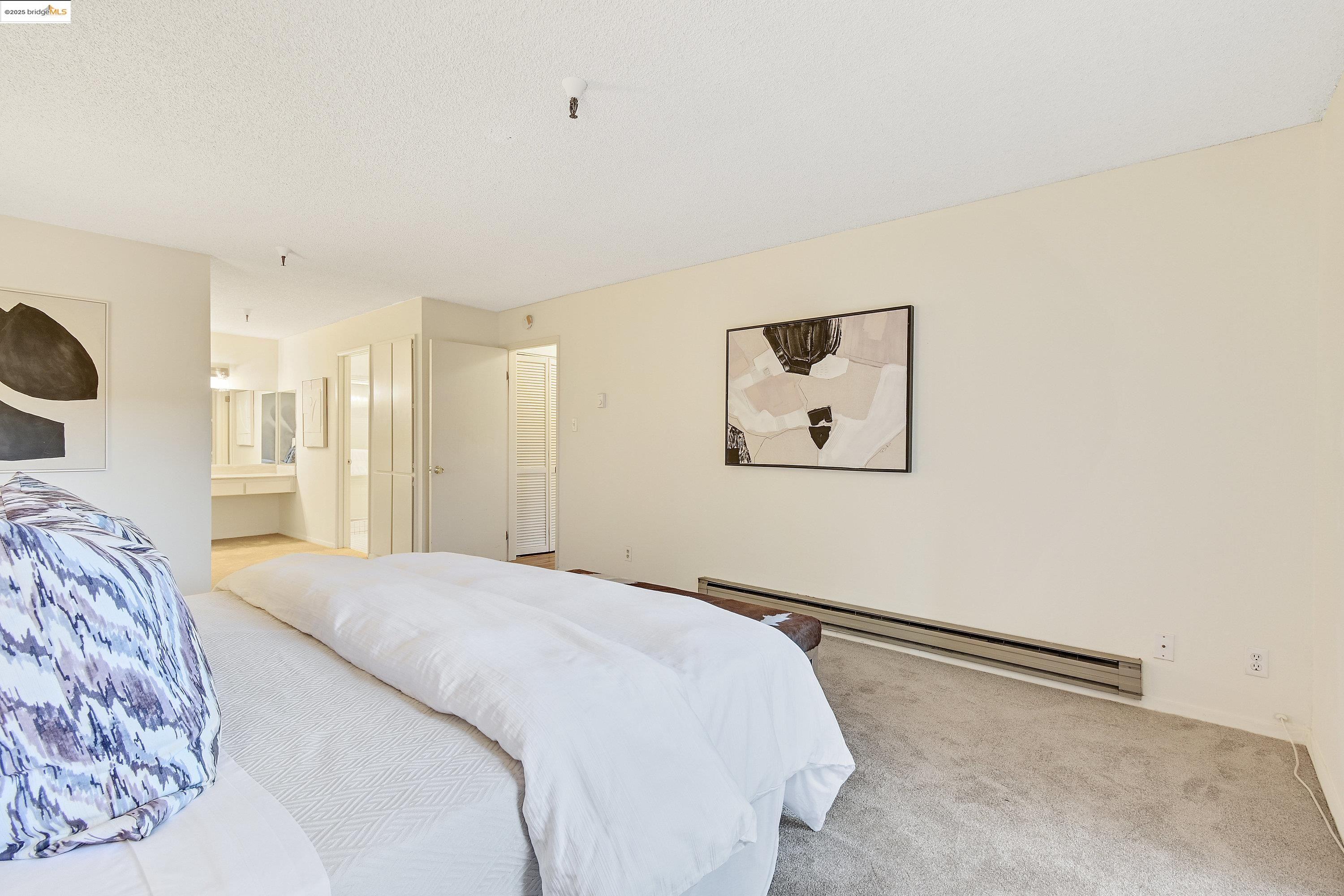 Detail Gallery Image 30 of 43 For 601 Leahy #104,  Redwood City,  CA 94061 - 3 Beds | 2 Baths