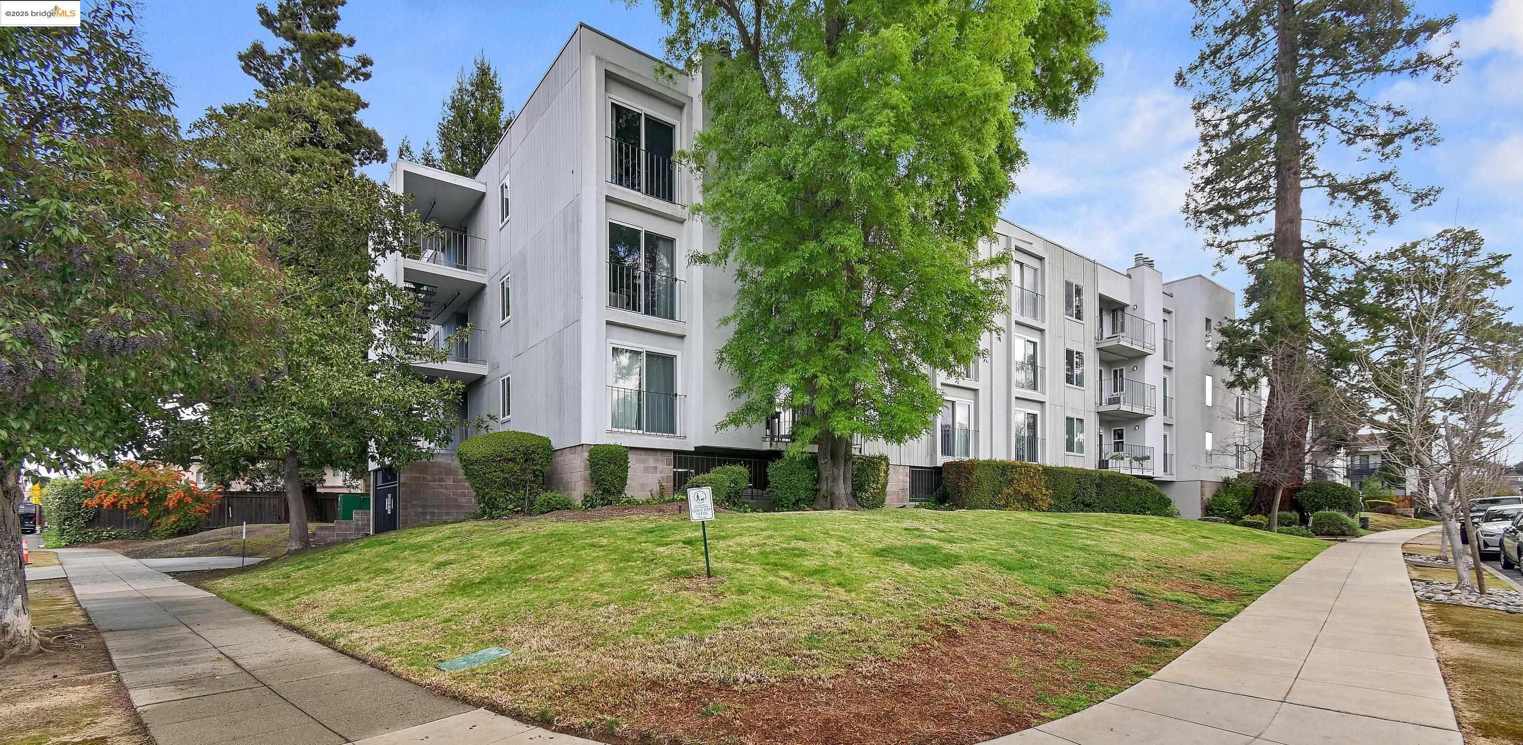 Detail Gallery Image 43 of 43 For 601 Leahy #104,  Redwood City,  CA 94061 - 3 Beds | 2 Baths