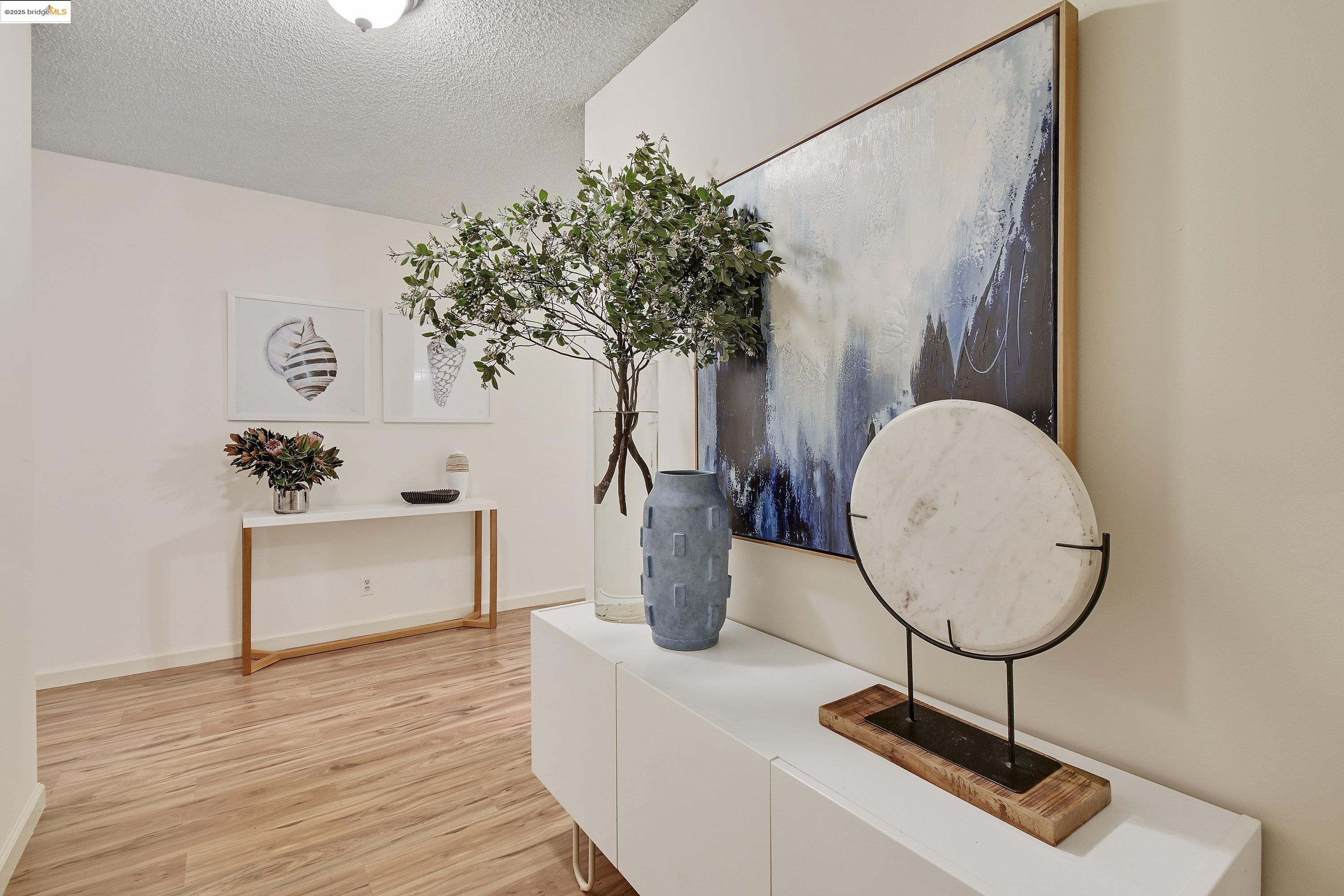 Detail Gallery Image 10 of 43 For 601 Leahy #104,  Redwood City,  CA 94061 - 3 Beds | 2 Baths