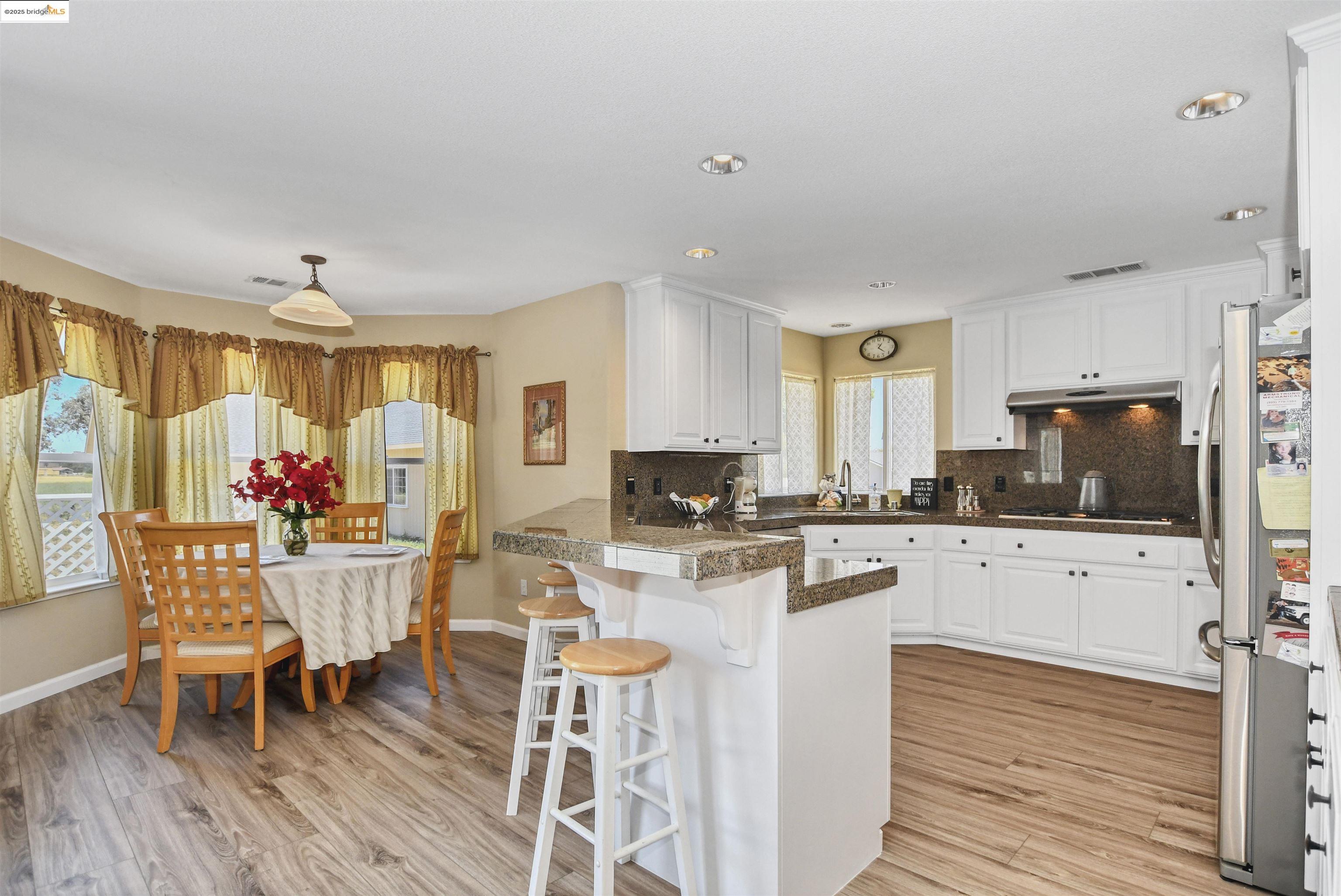 Detail Gallery Image 12 of 30 For 470 Coletas Way, Byron,  CA 94514 - 4 Beds | 2 Baths