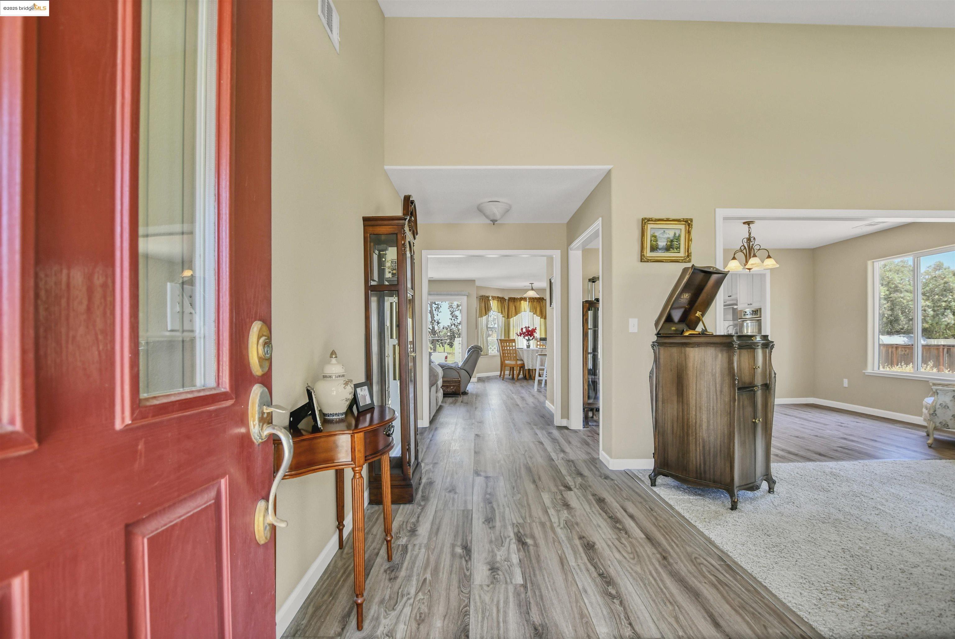 Detail Gallery Image 5 of 30 For 470 Coletas Way, Byron,  CA 94514 - 4 Beds | 2 Baths