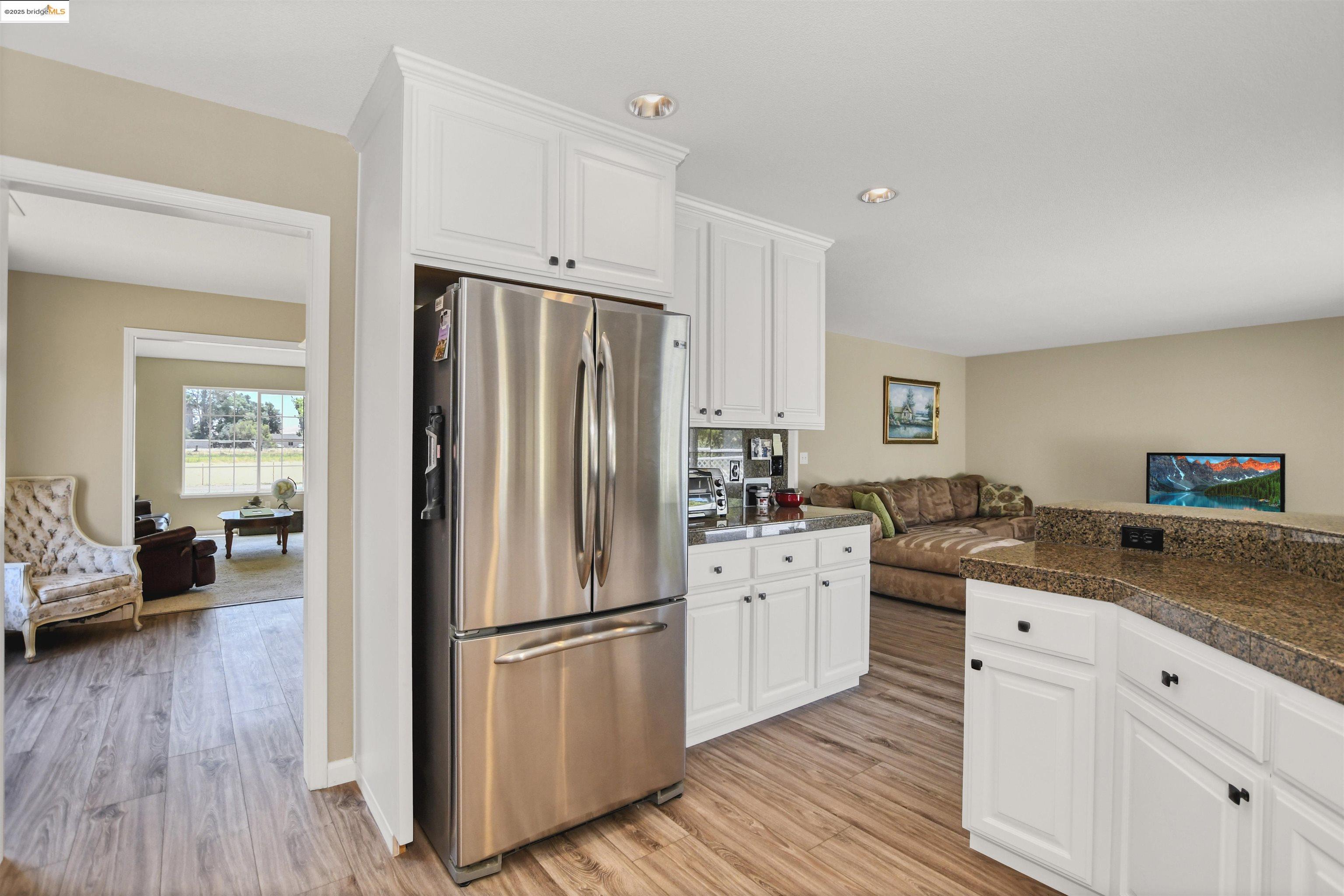Detail Gallery Image 10 of 30 For 470 Coletas Way, Byron,  CA 94514 - 4 Beds | 2 Baths