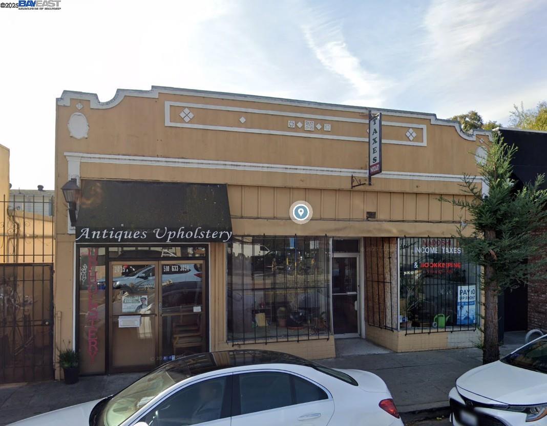 2025 Macarthur Blvd, Oakland, California 94602, ,Commercial Lease,For Rent,2025 Macarthur Blvd,41088707