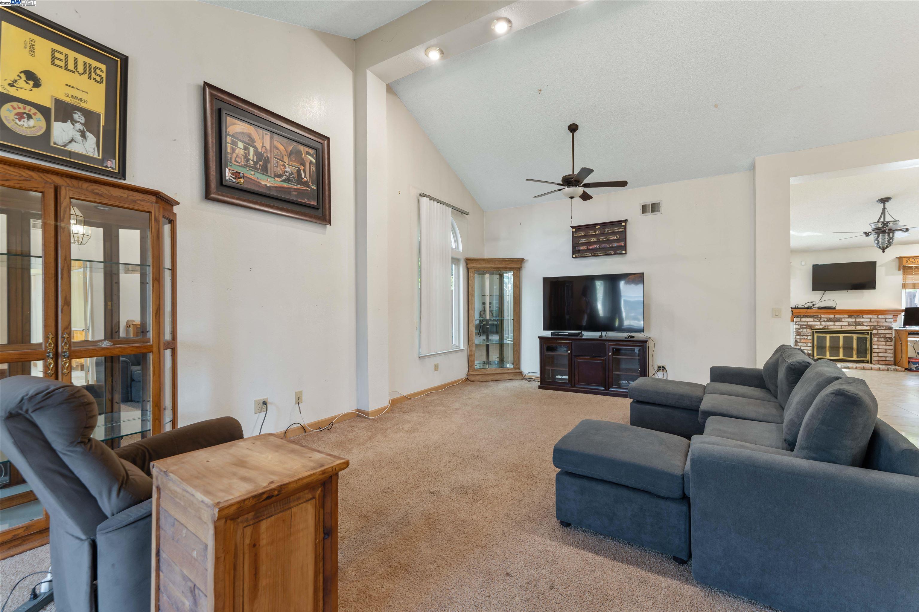 Detail Gallery Image 21 of 27 For 2901 Larkspur Dr., Antioch,  CA 94531 - 4 Beds | 2 Baths