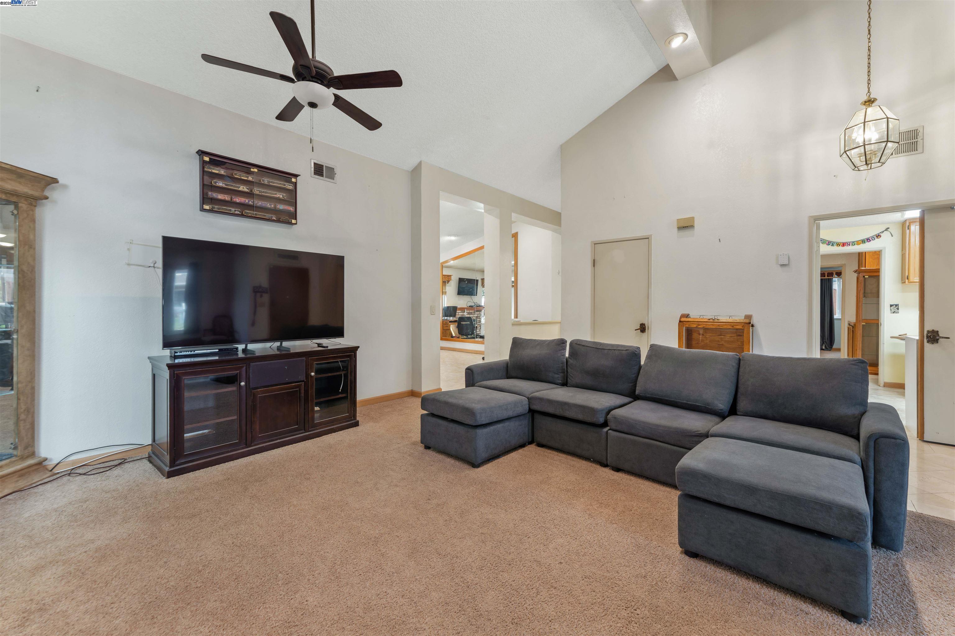 Detail Gallery Image 23 of 27 For 2901 Larkspur Dr., Antioch,  CA 94531 - 4 Beds | 2 Baths