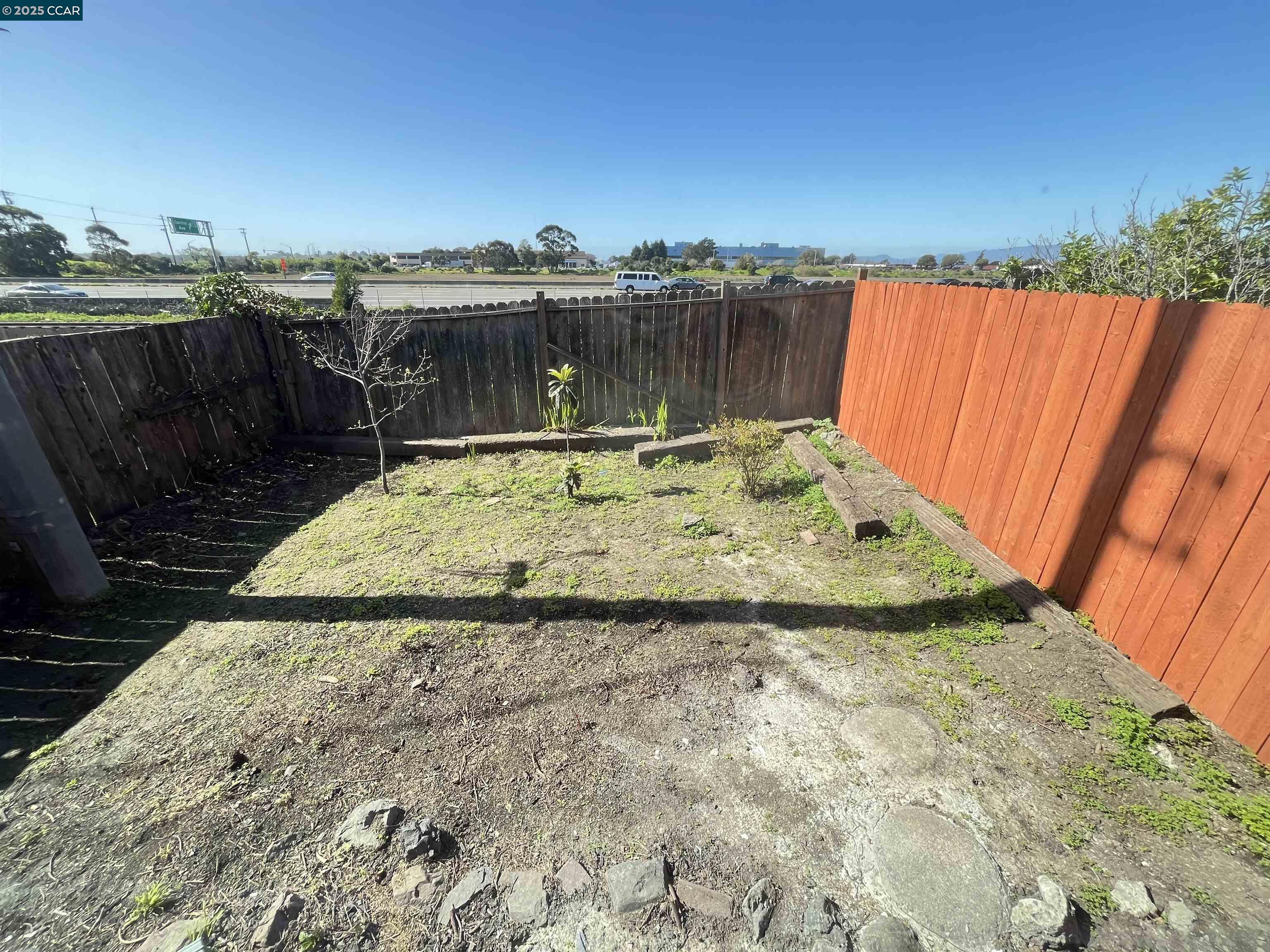 property-img