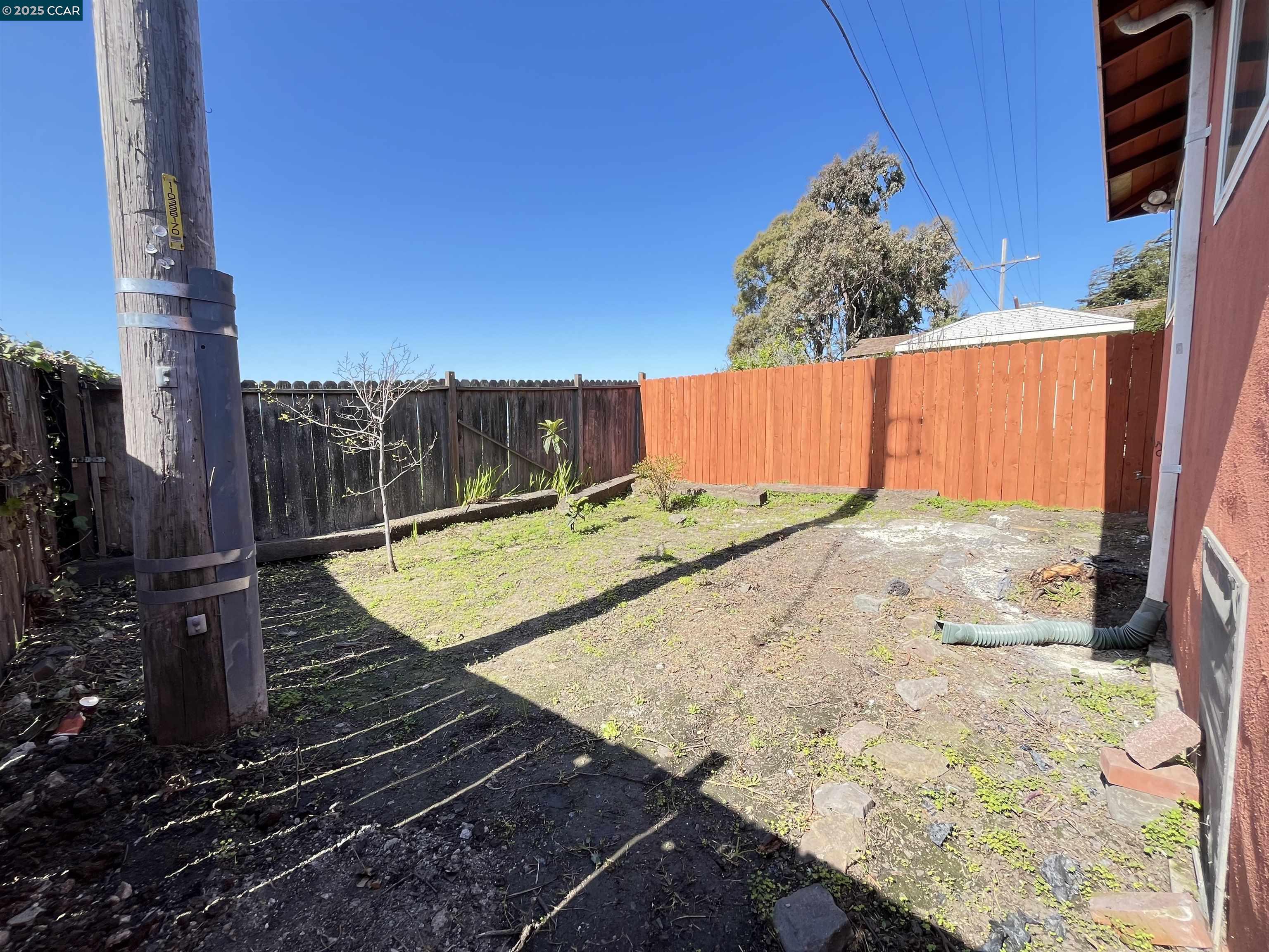 property-img