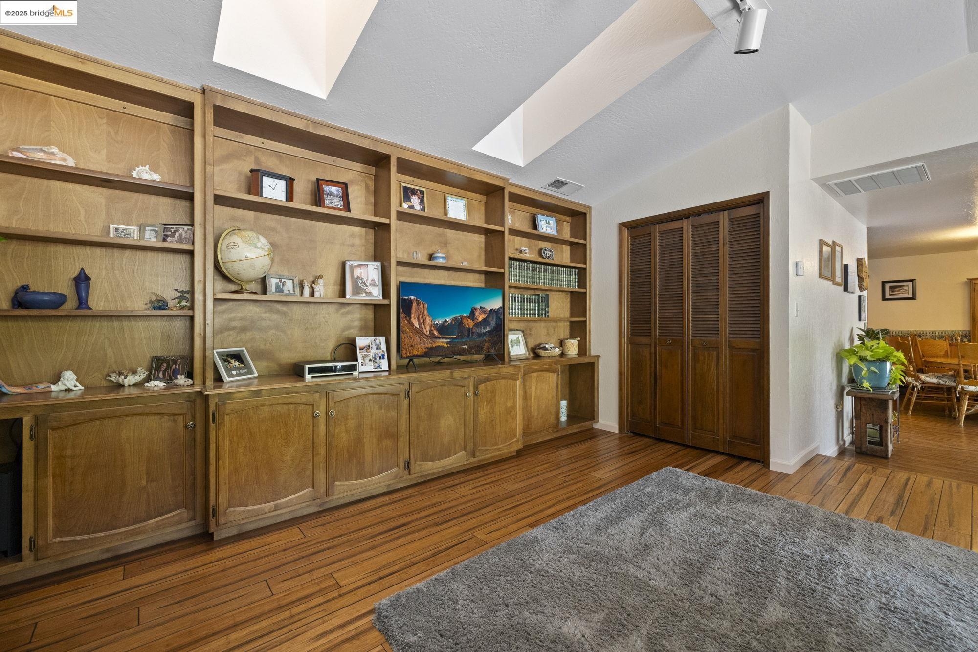 Detail Gallery Image 16 of 53 For 24315 Sugarpine Road, Twain Harte,  CA 95383 - 3 Beds | 1/2 Baths