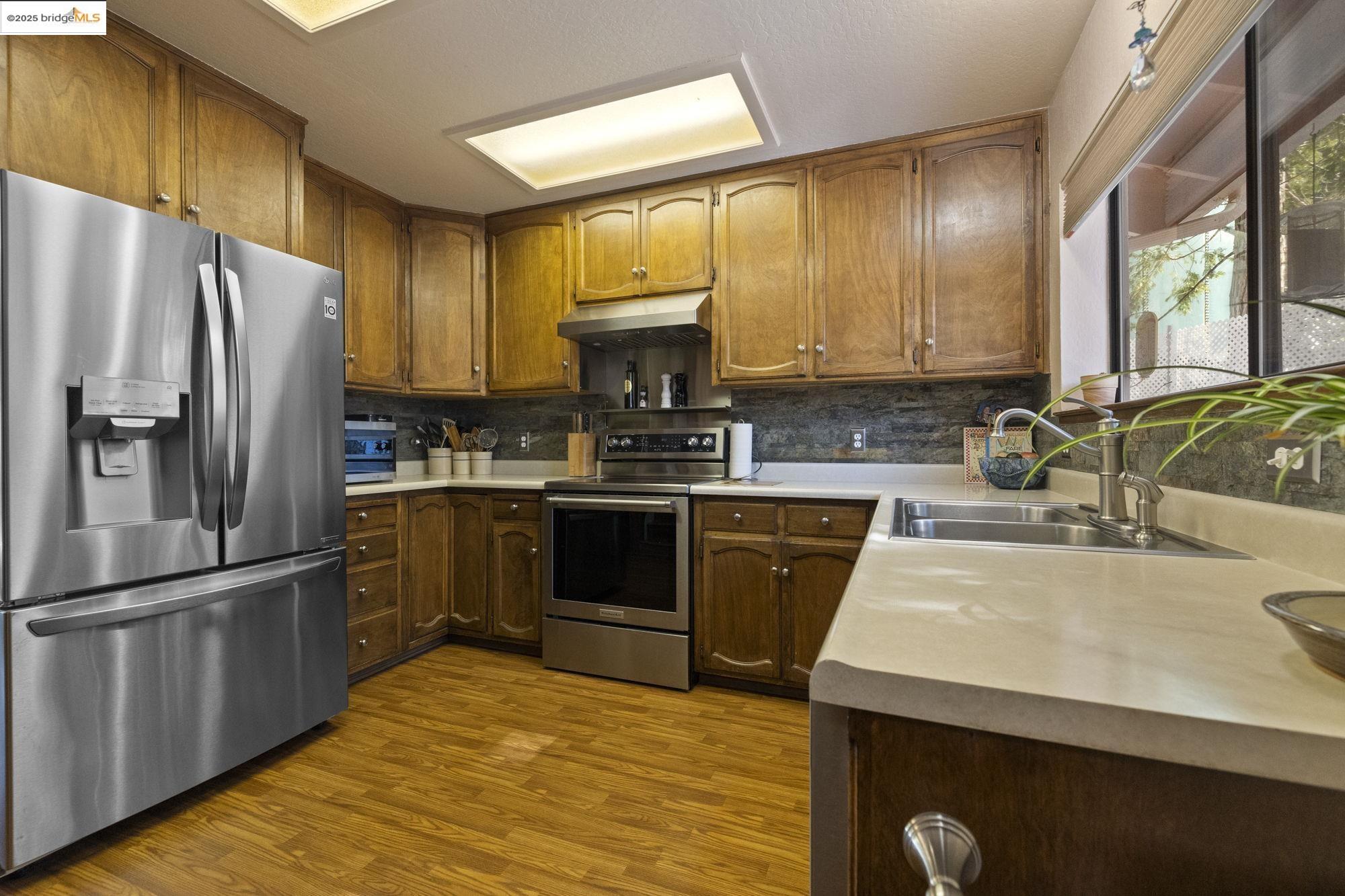 Detail Gallery Image 5 of 53 For 24315 Sugarpine Road, Twain Harte,  CA 95383 - 3 Beds | 1/2 Baths