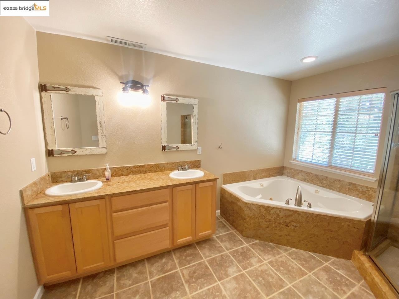 Detail Gallery Image 22 of 56 For 19329 Ferretti, Groveland,  CA 95321 - 3 Beds | 2 Baths